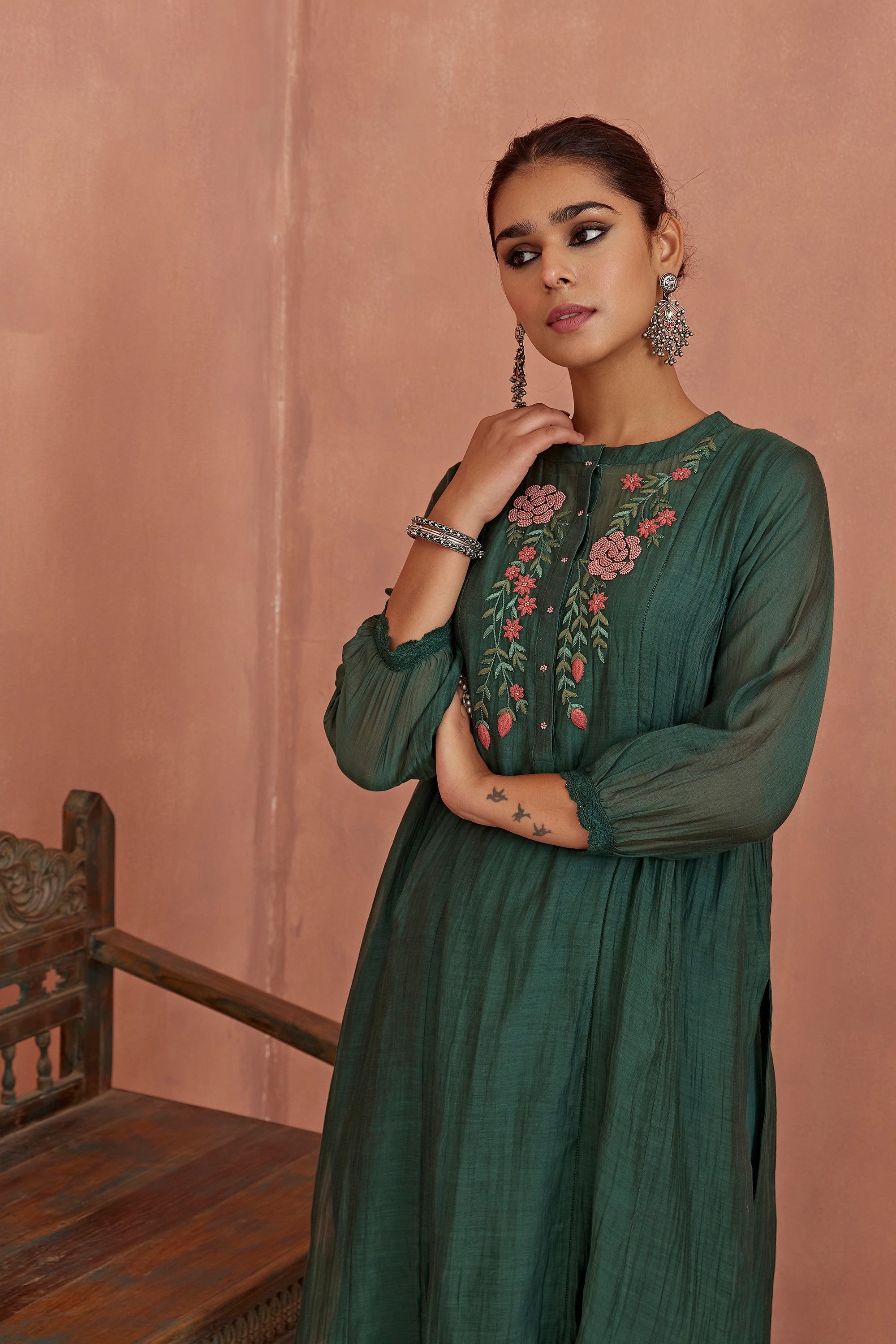Teal_Floral_Emroidered_Co-Ord_Set_Kritika_Dawar