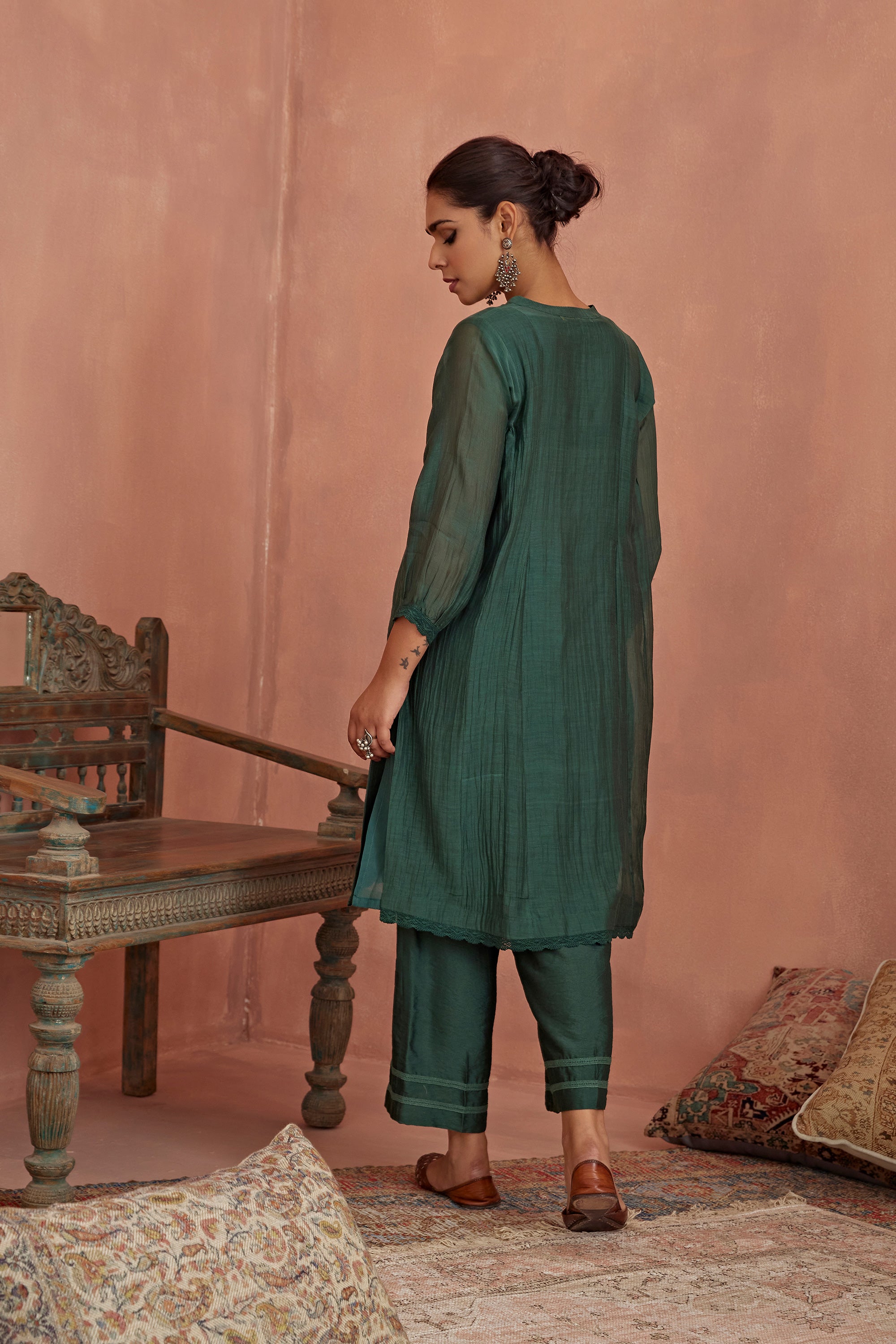 Teal_Floral_Emroidered_Co-Ord_Set_Kritika_Dawar