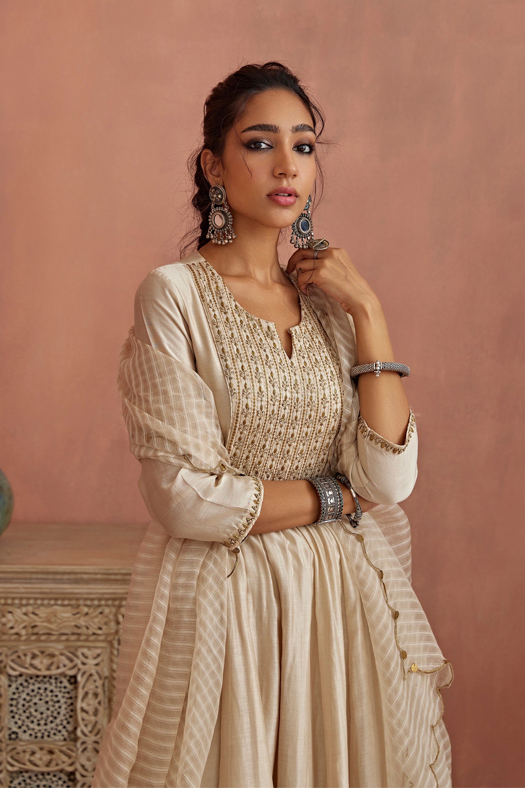 Ivory_Metal_Hand_Embroidered_Anarkali_Set_Kritika_Dawar