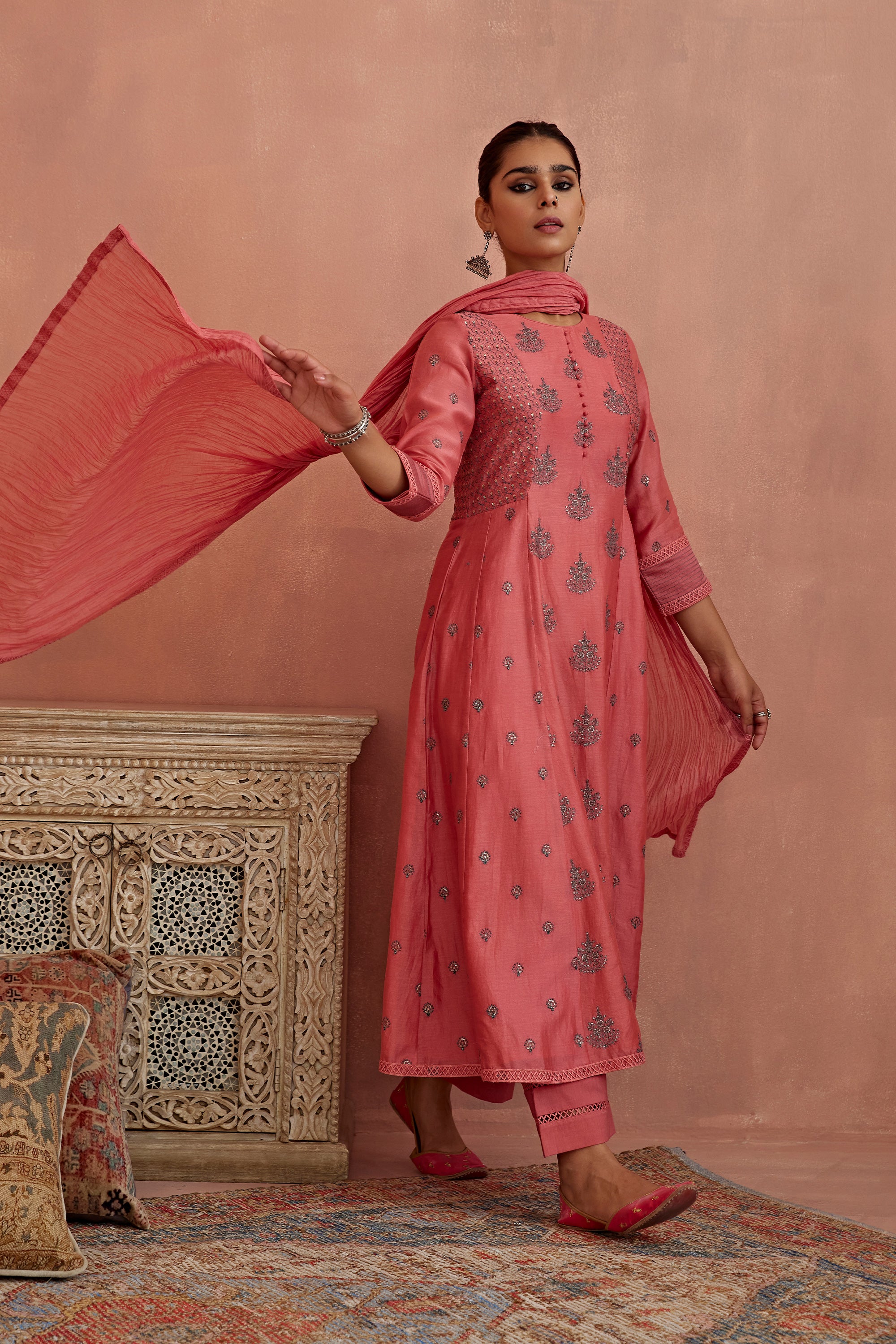 Coral_Thread_Embroidered_A-Line_Kurta_Set_Kritika_Dawar