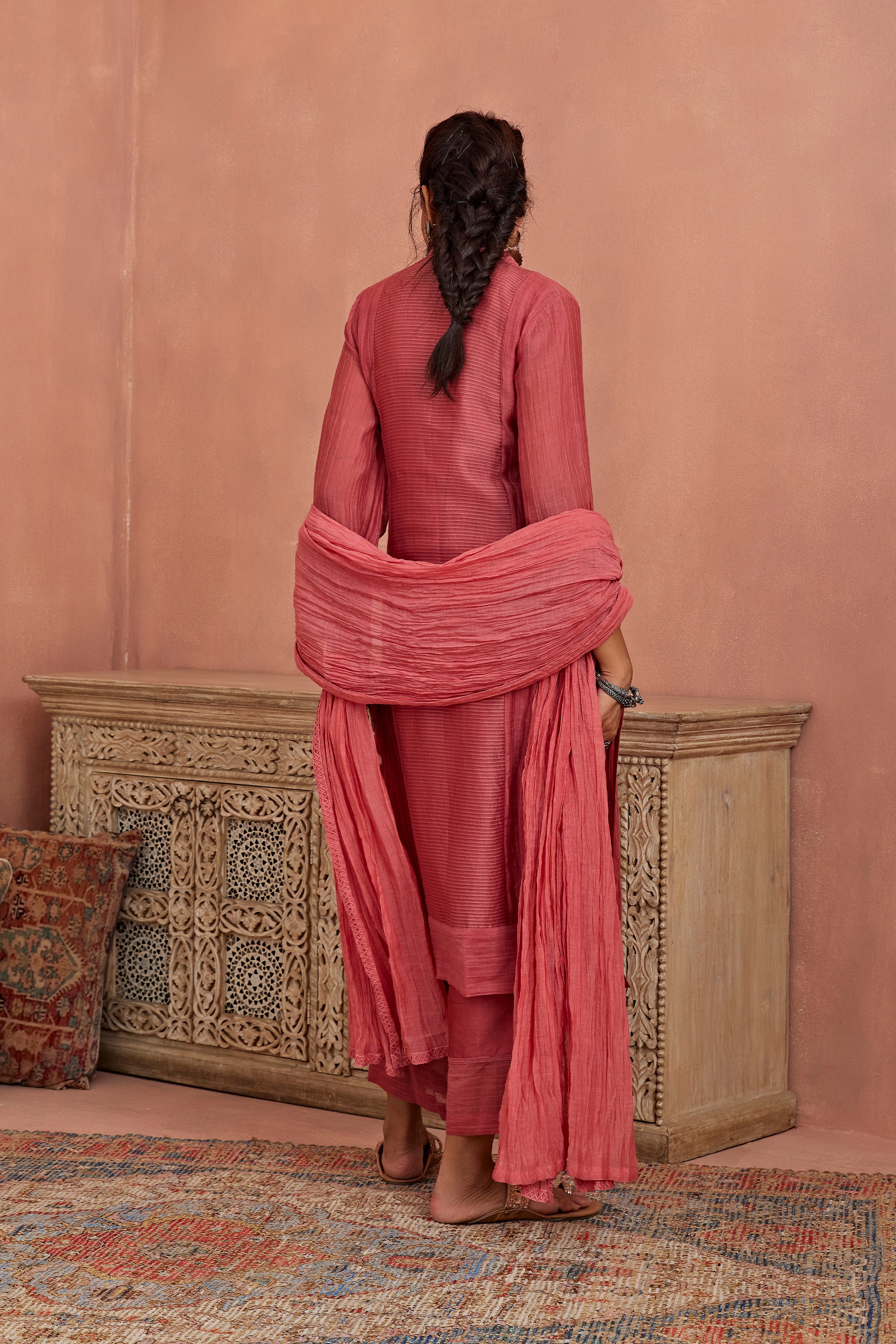 Coral_Flower_Lace_Kurta_Kritika_Dawar