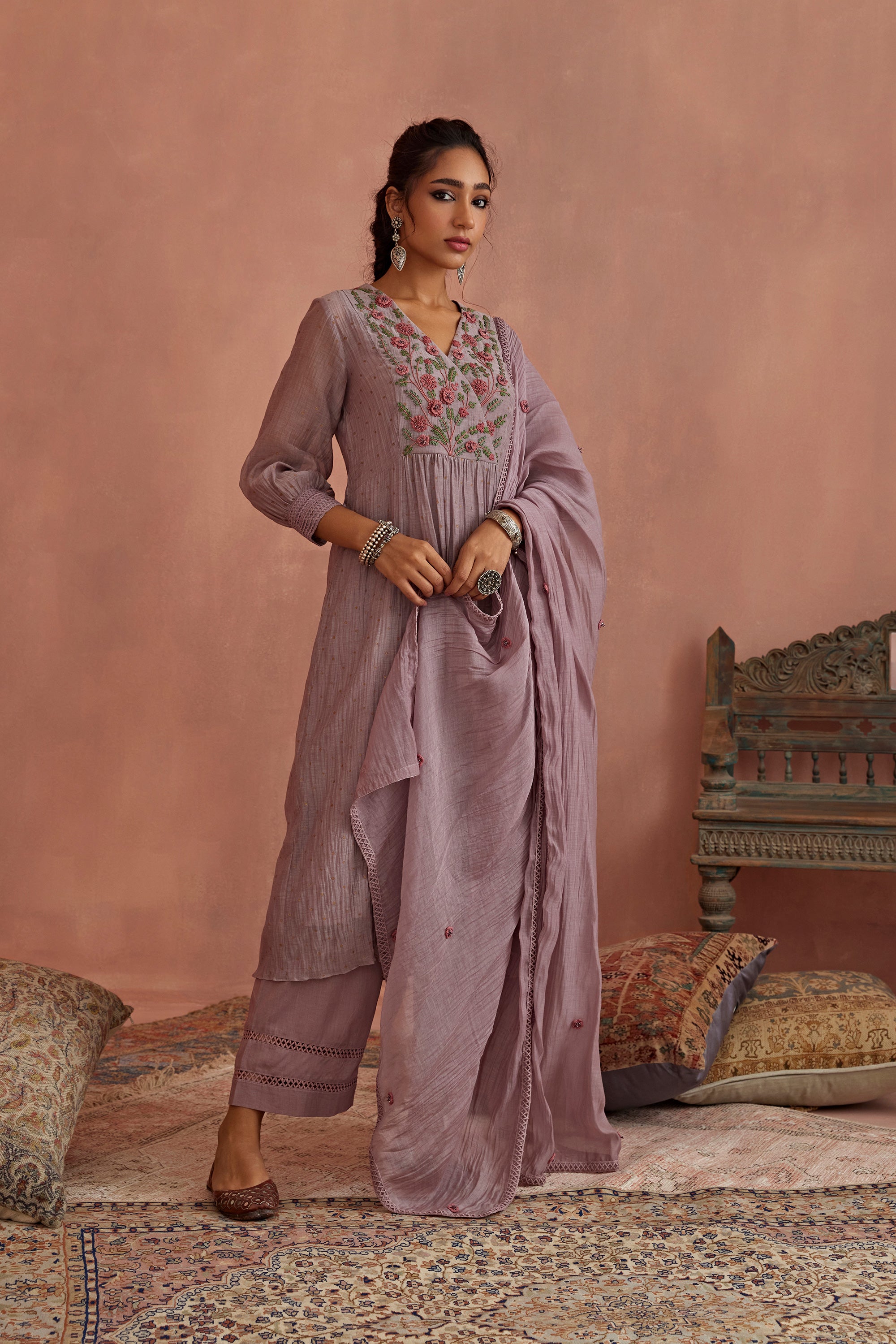 Mauve_3-D_Flower_Emroidery_Kurta_Set_Kritika_Dawar