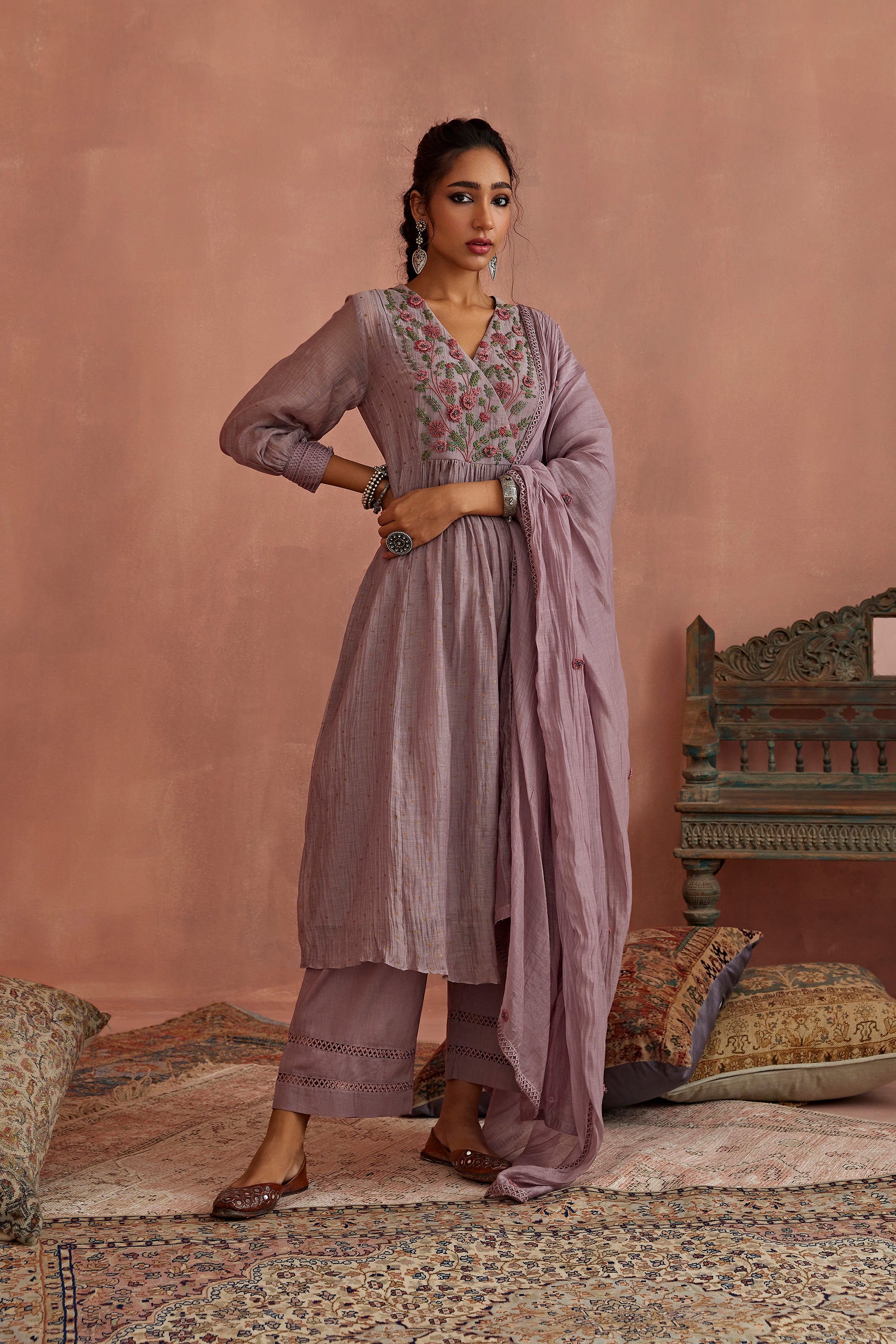 Mauve_3-D_Flower_Emroidery_Kurta_Set_Kritika_Dawar