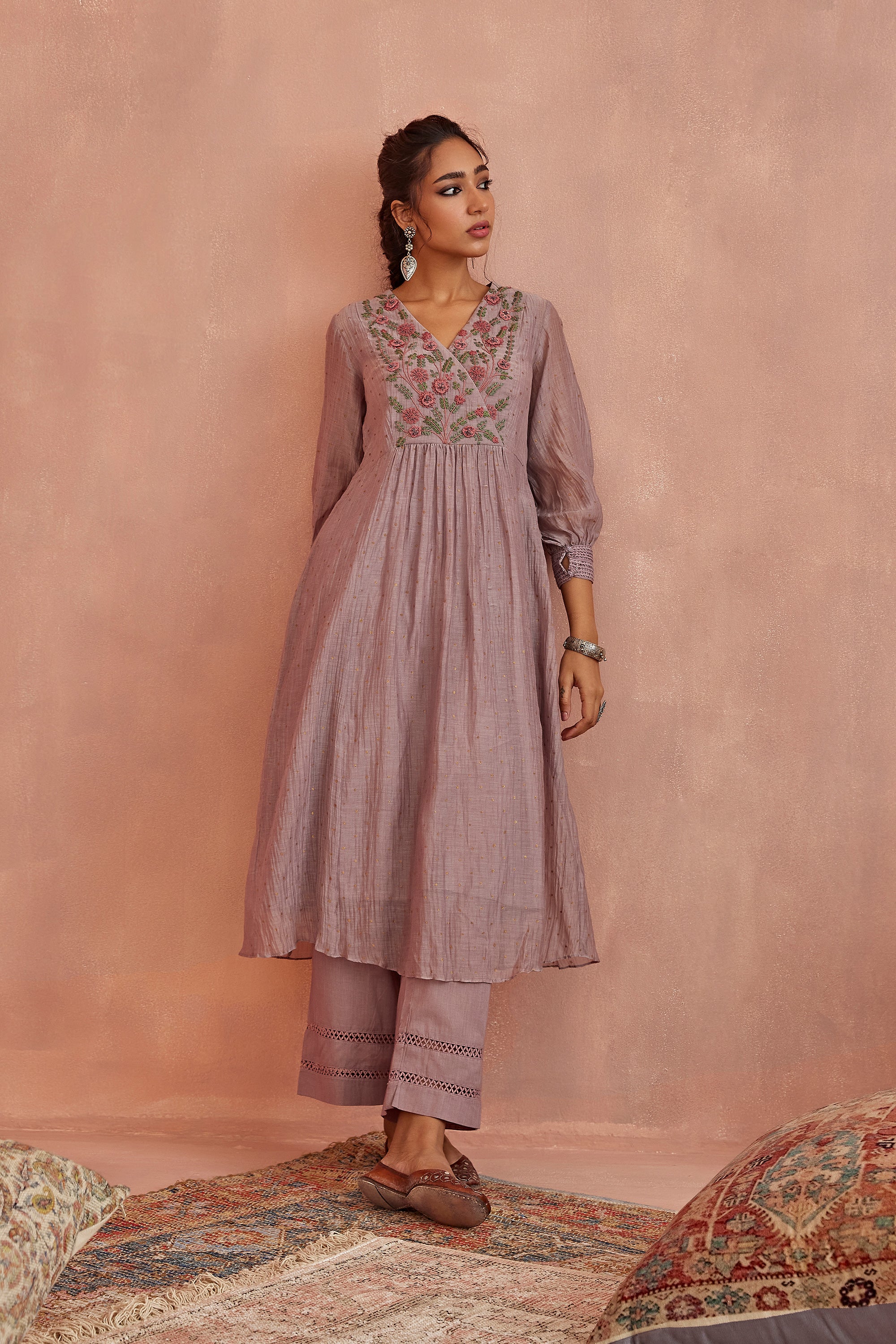 Mauve_3-D_Flower_Emroidery_Kurta_Set_Kritika_Dawar