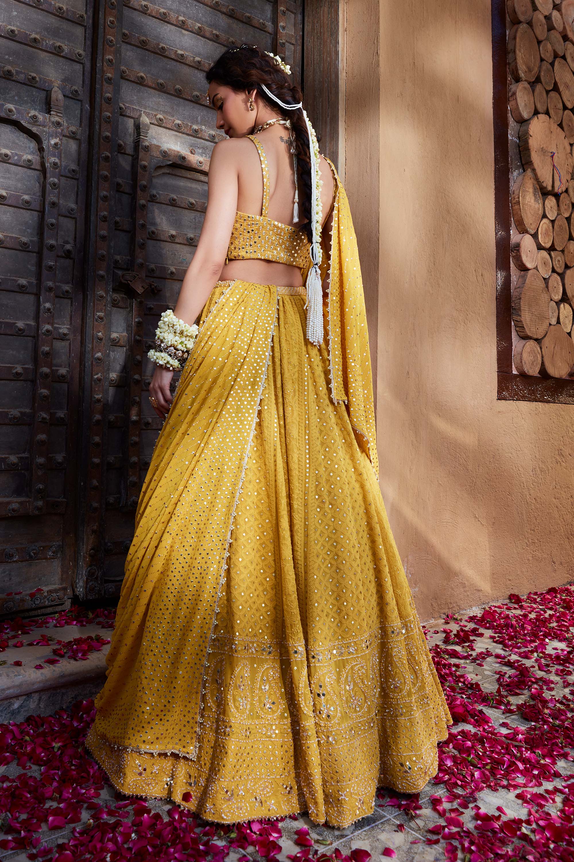Yellow_Chikankari_Lehenga_Kritika_Dawar