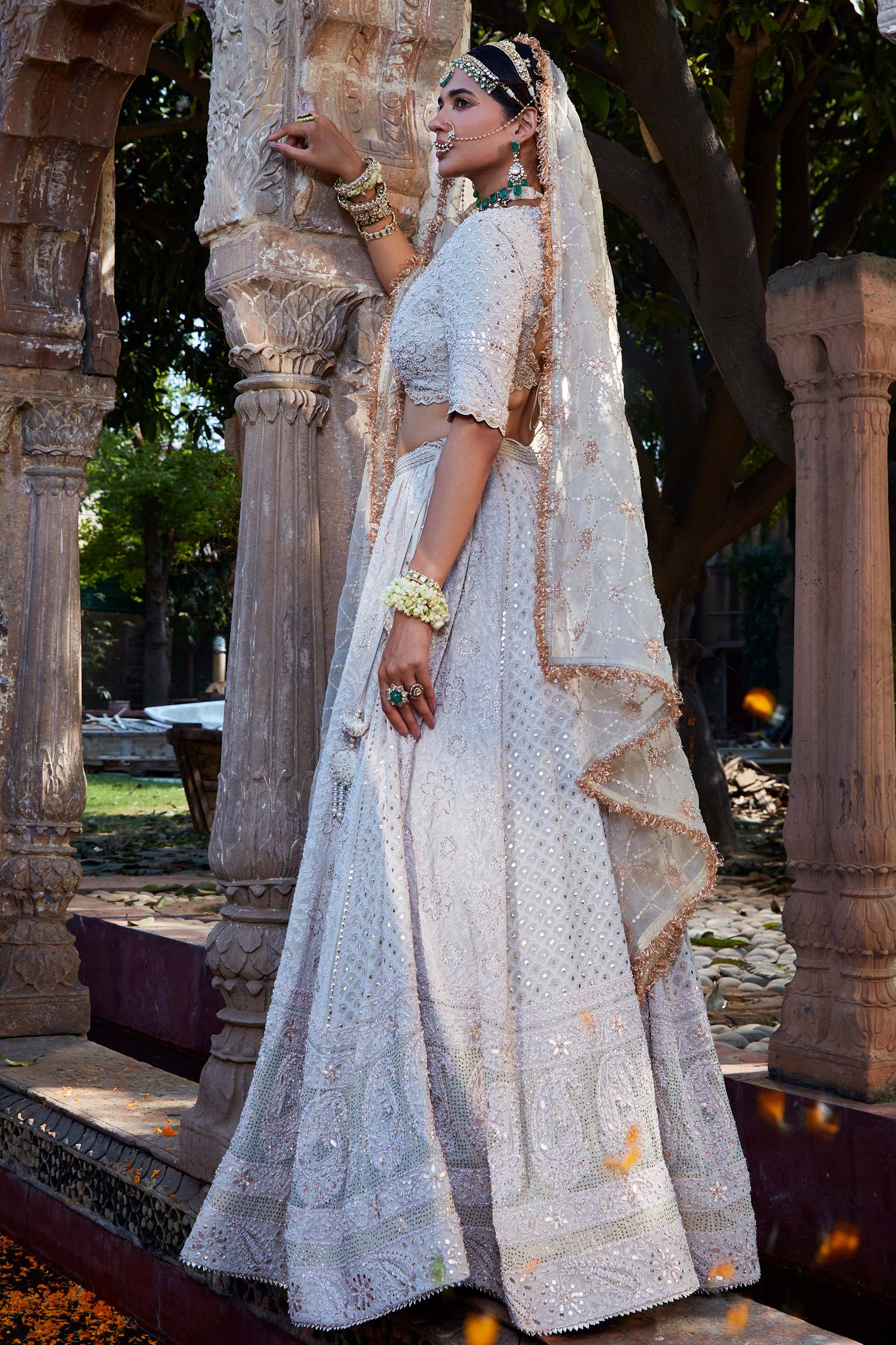 Ivory_Chikankari_Lehenga_Kritika_Dawar
