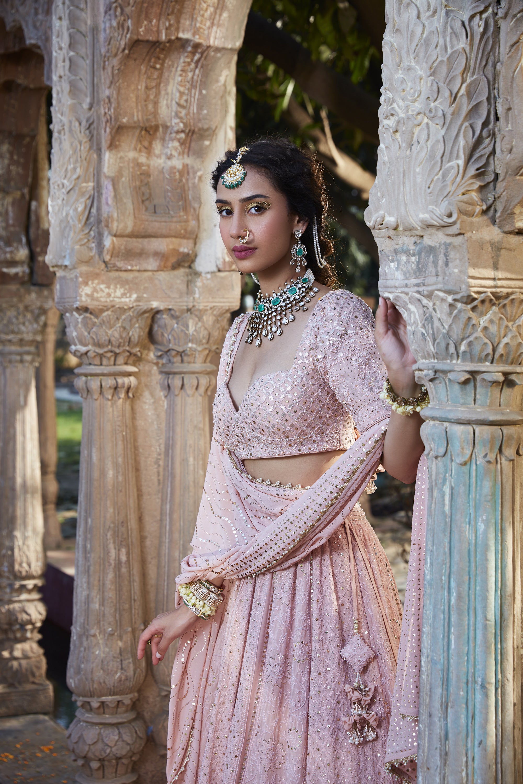 Pink_Chikankari_Lehenga_Kritika_Dawar