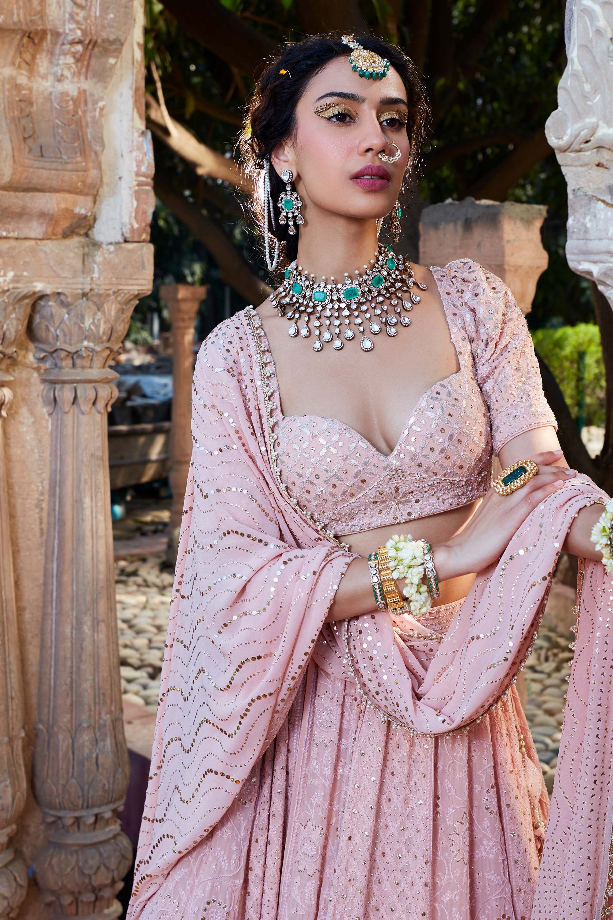 Pink_Chikankari_Lehenga_Kritika_Dawar