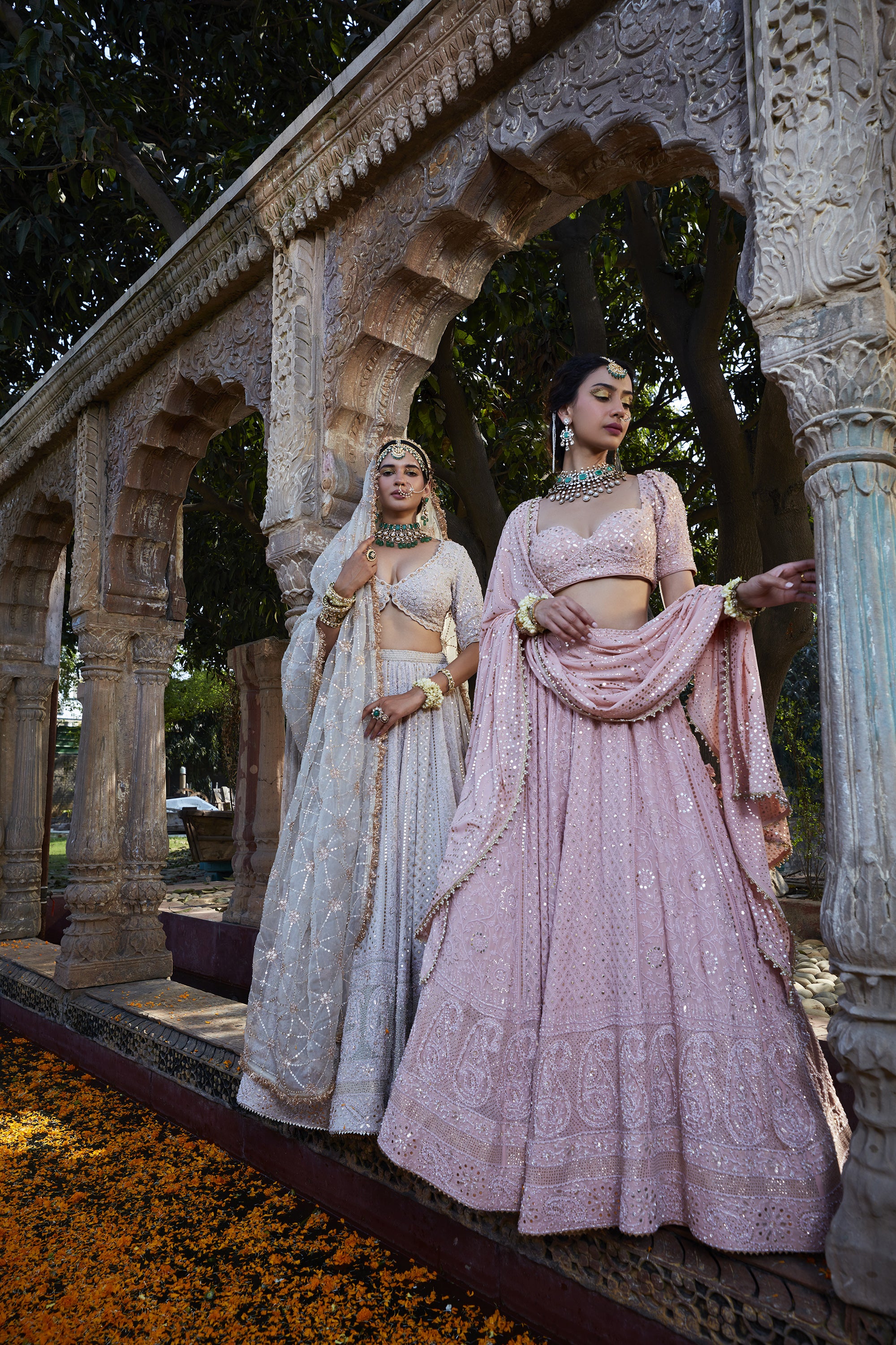 Ivory_Chikankari_Lehenga_Kritika_Dawar