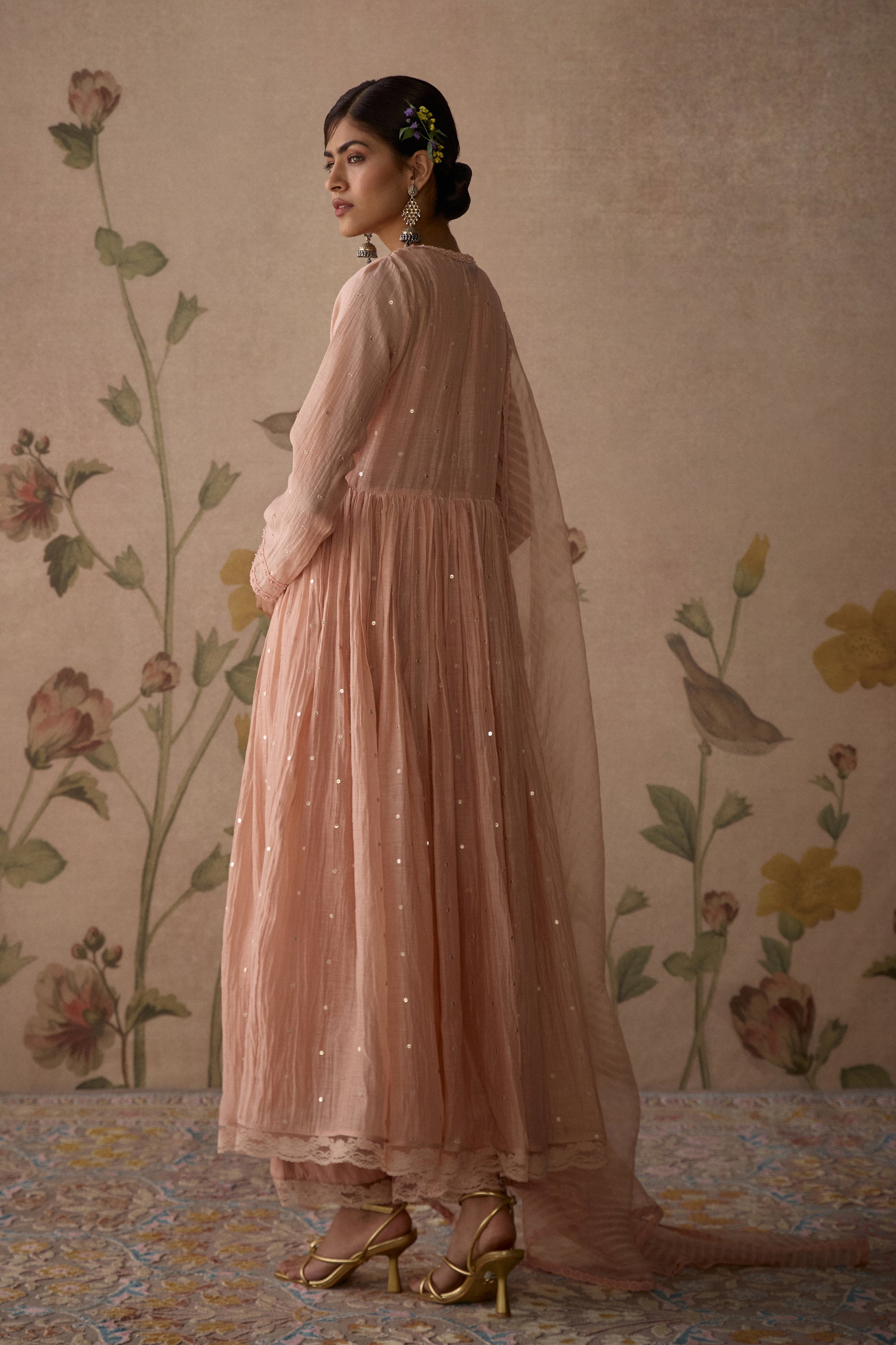 Pink_Hand_Embroidered_Jacket_Anarkali_Set_Kritika_Dawar