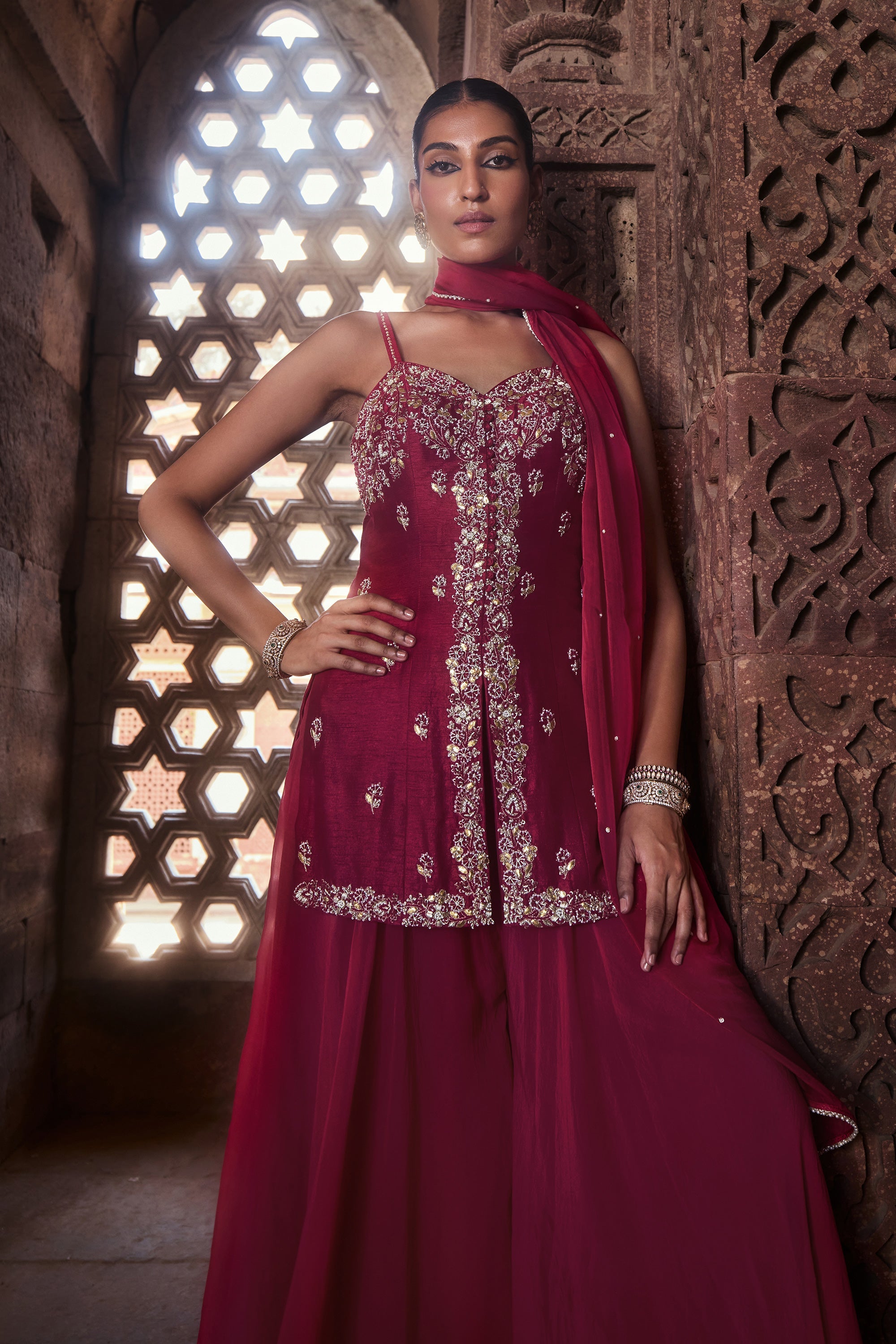 Aliyah_Sharara_Set_Kritika_Dawar