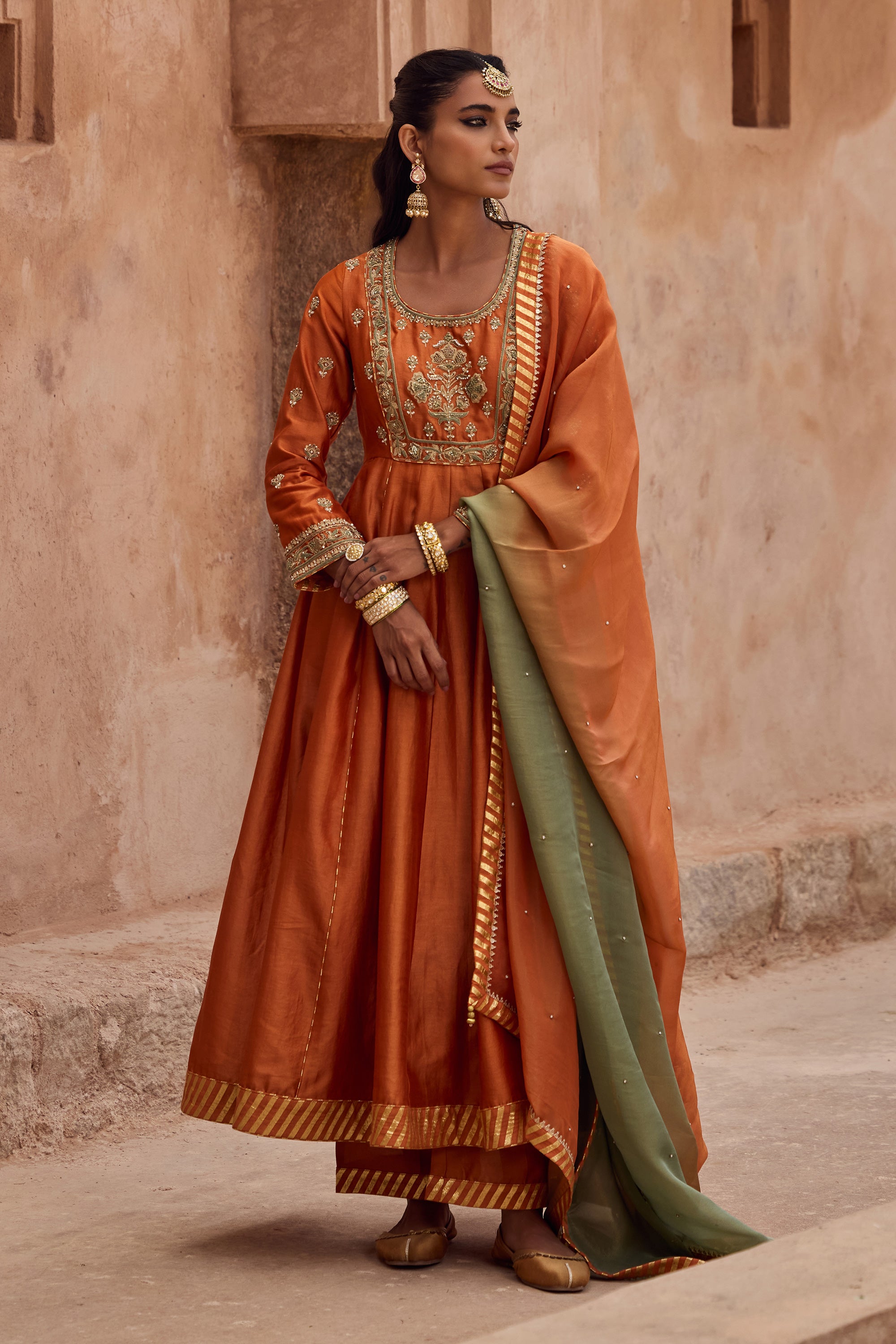 Zoha Anarkali Set