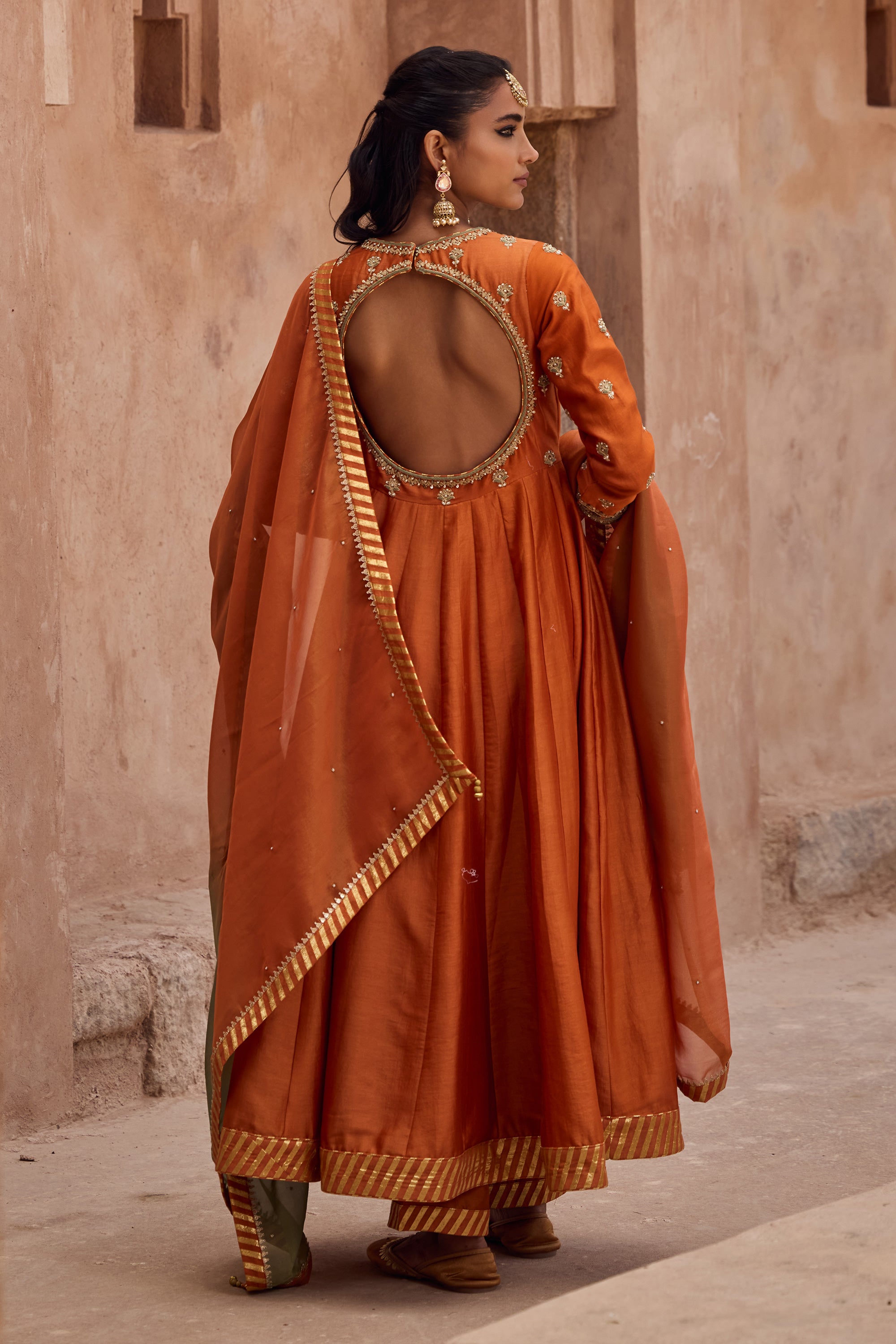 Zoha Anarkali Set
