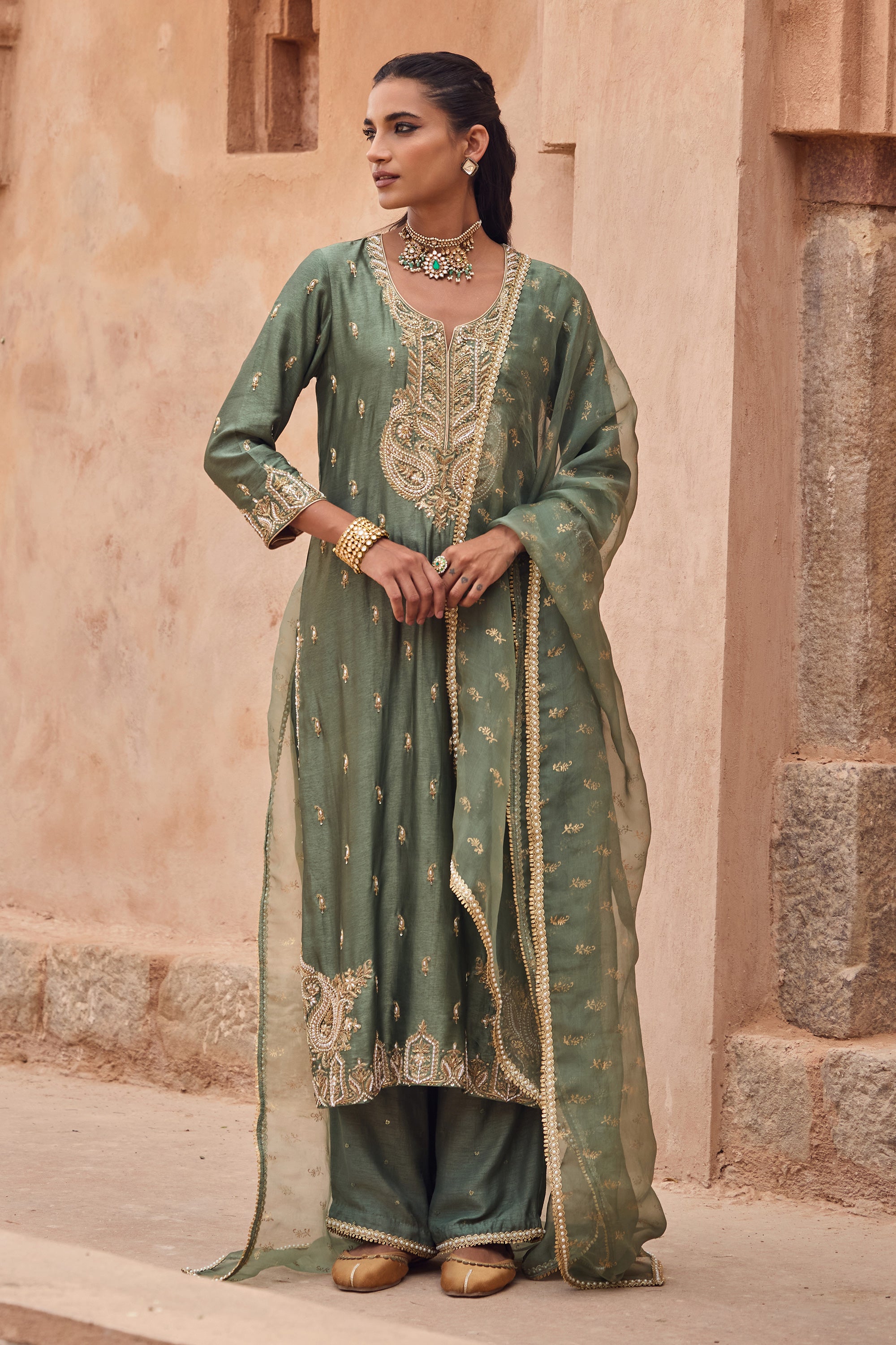 Zaina Kurta Set