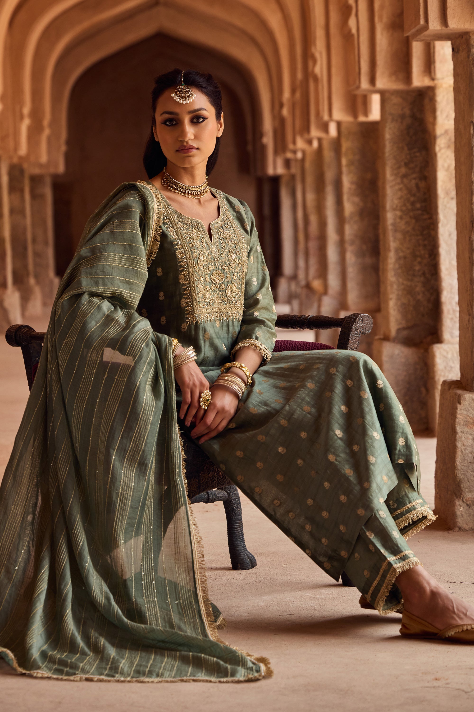 Nargis Kurta Set
