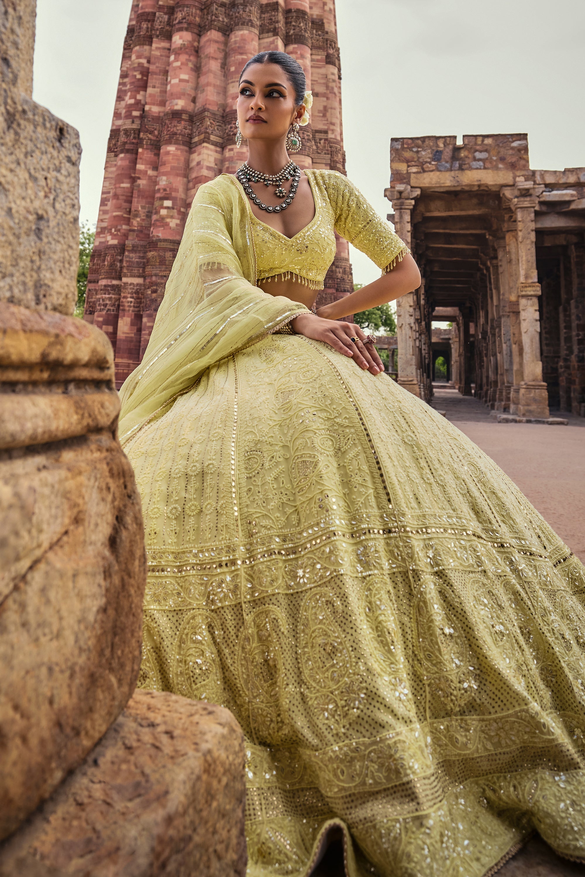 Mehreen_Lehenga_Set_Kritika_Dawar