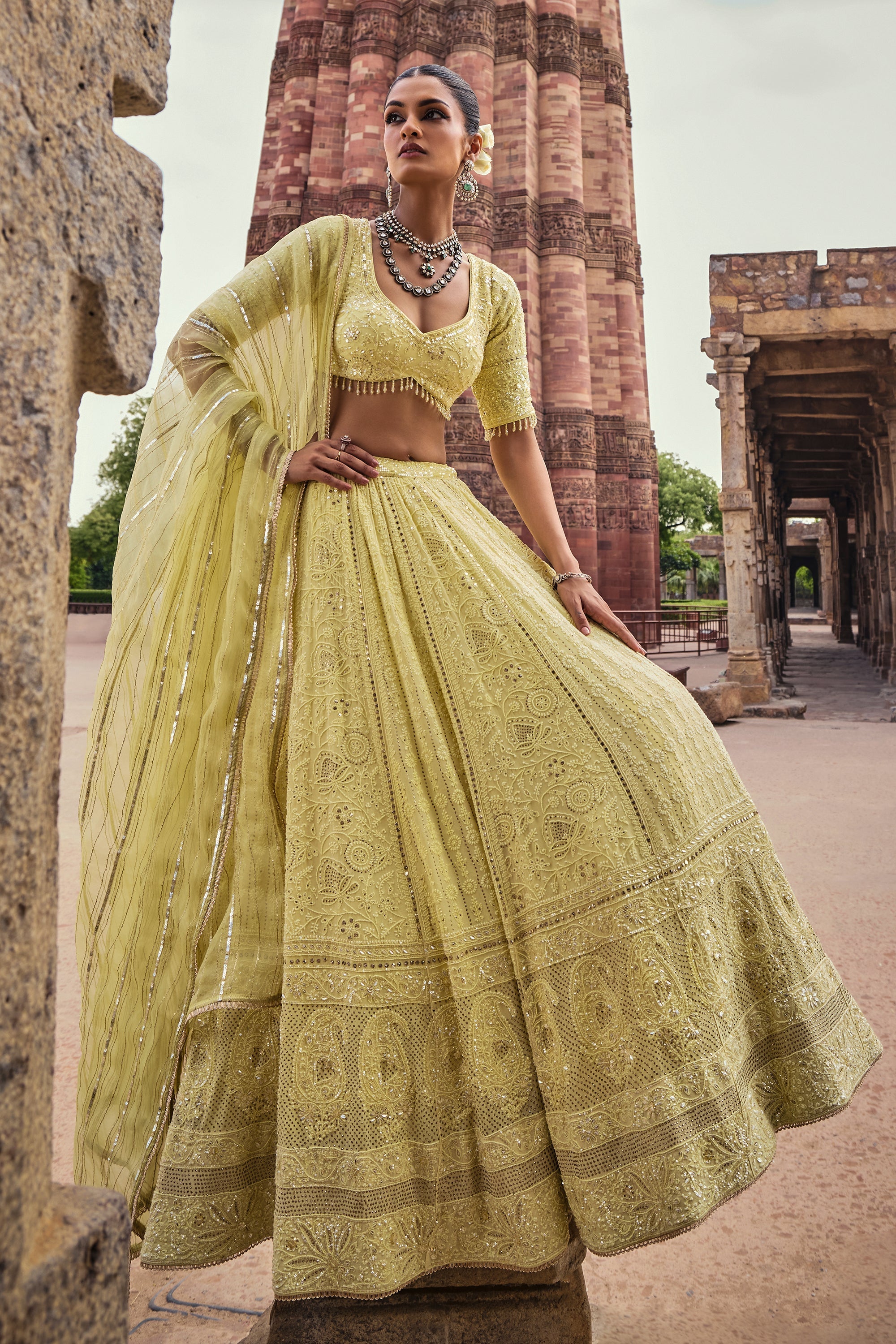 Mehreen_Lehenga_Set_Kritika_Dawar