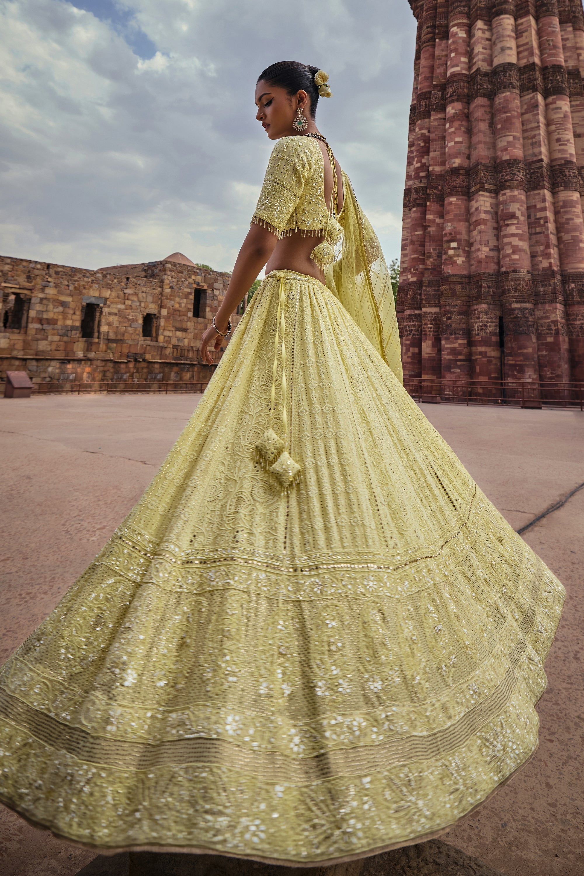 Mehreen_Lehenga_Set_Kritika_Dawar