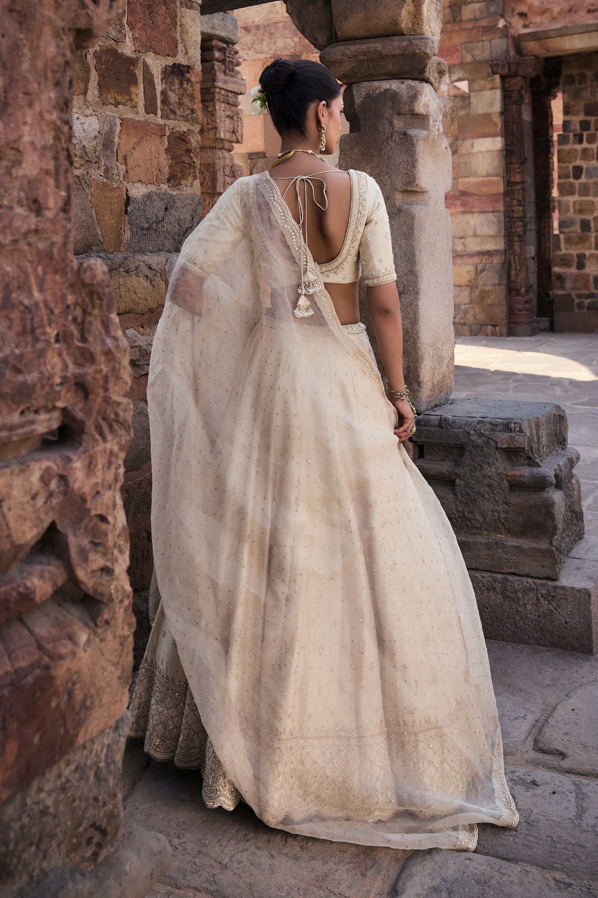 Noor_Lehenga_Set_Kritika_Dawar