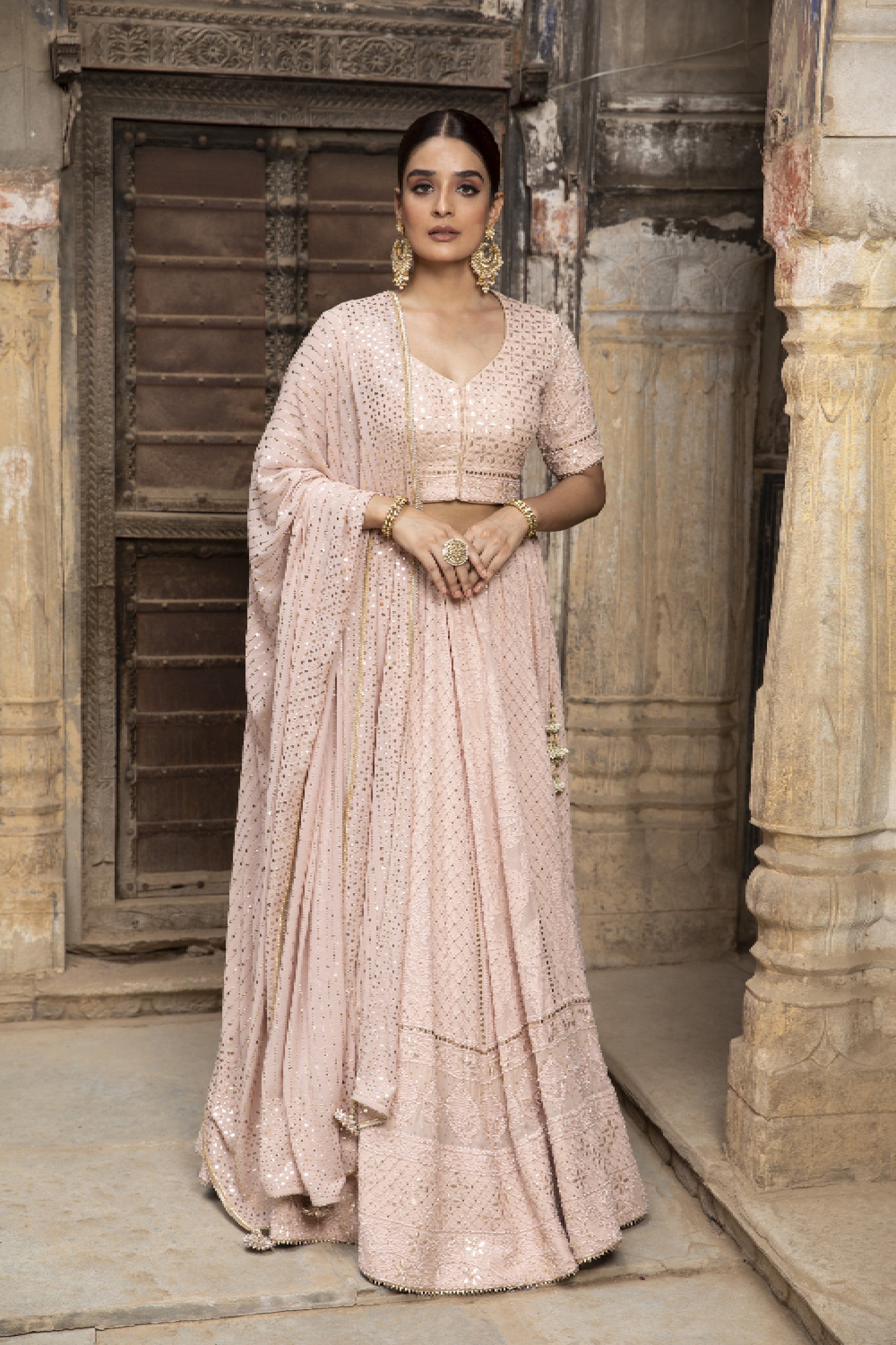 Pink_Embroidered_Lehenga_Set_Kritika_Dawar