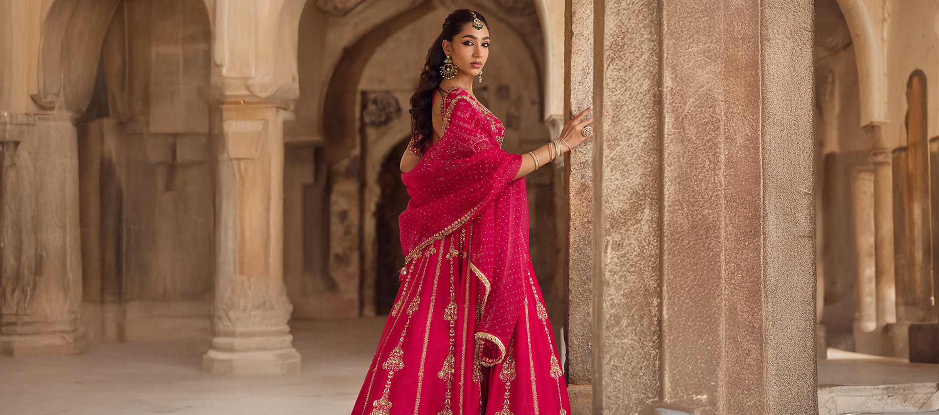 Winter Wedding Lehengas Guide: Best Fabrics, Colours & Layering Tips for Brides