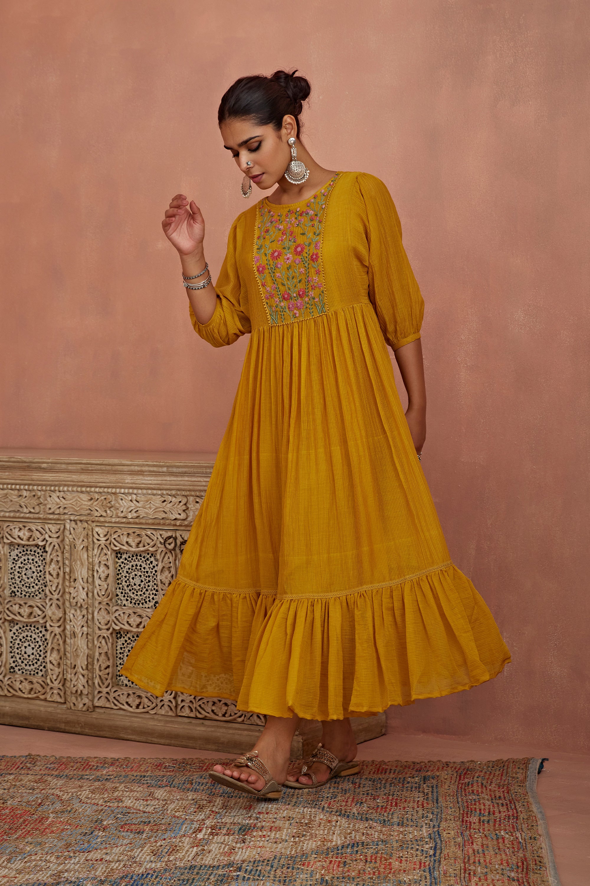 Yellow_Multi_Thread_Flower_Embroidery_Tunic_Kritika_Dawar