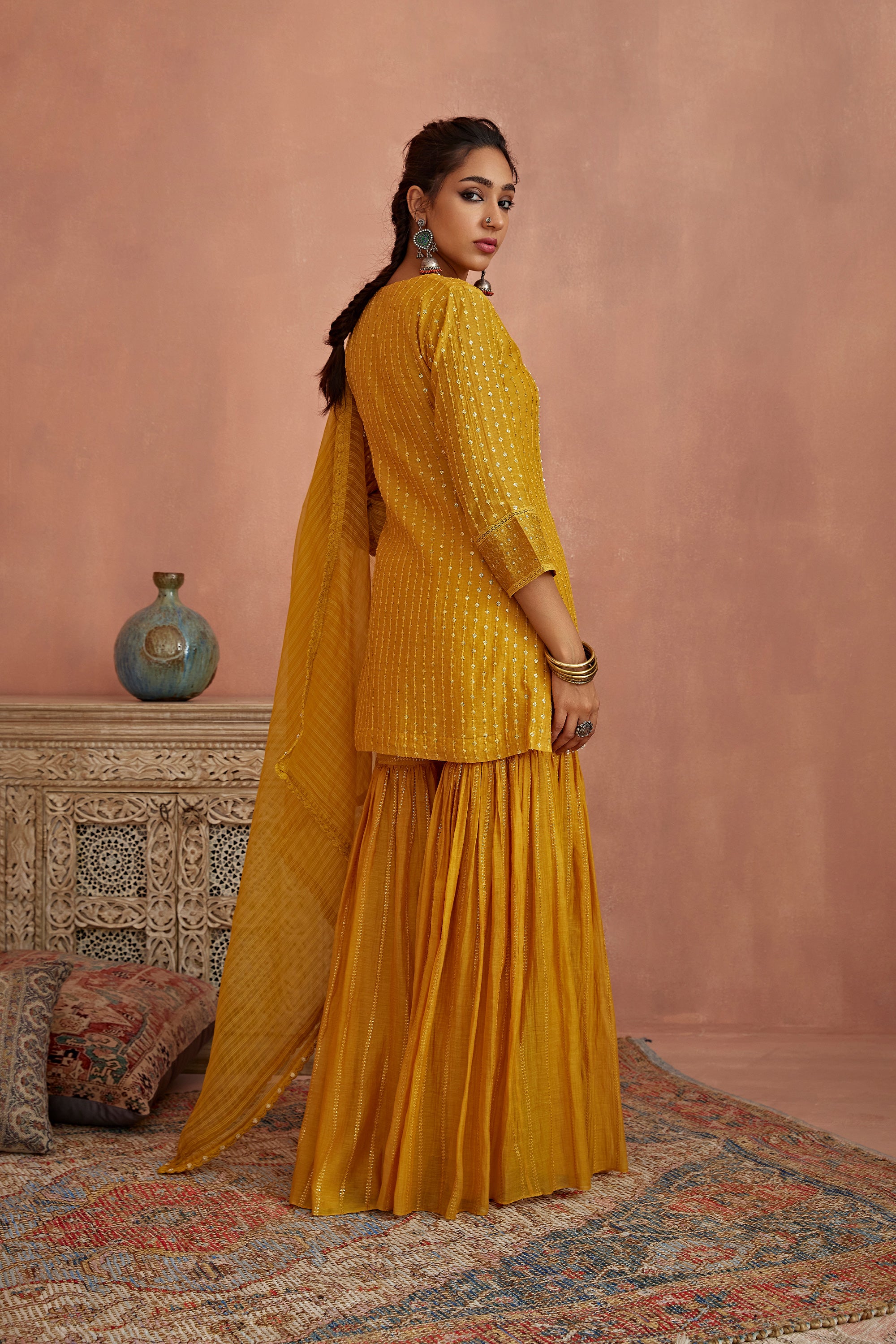 Yellow_Thread_Embroidered_Short_Kurta_Gharara_Kritika_Dawar