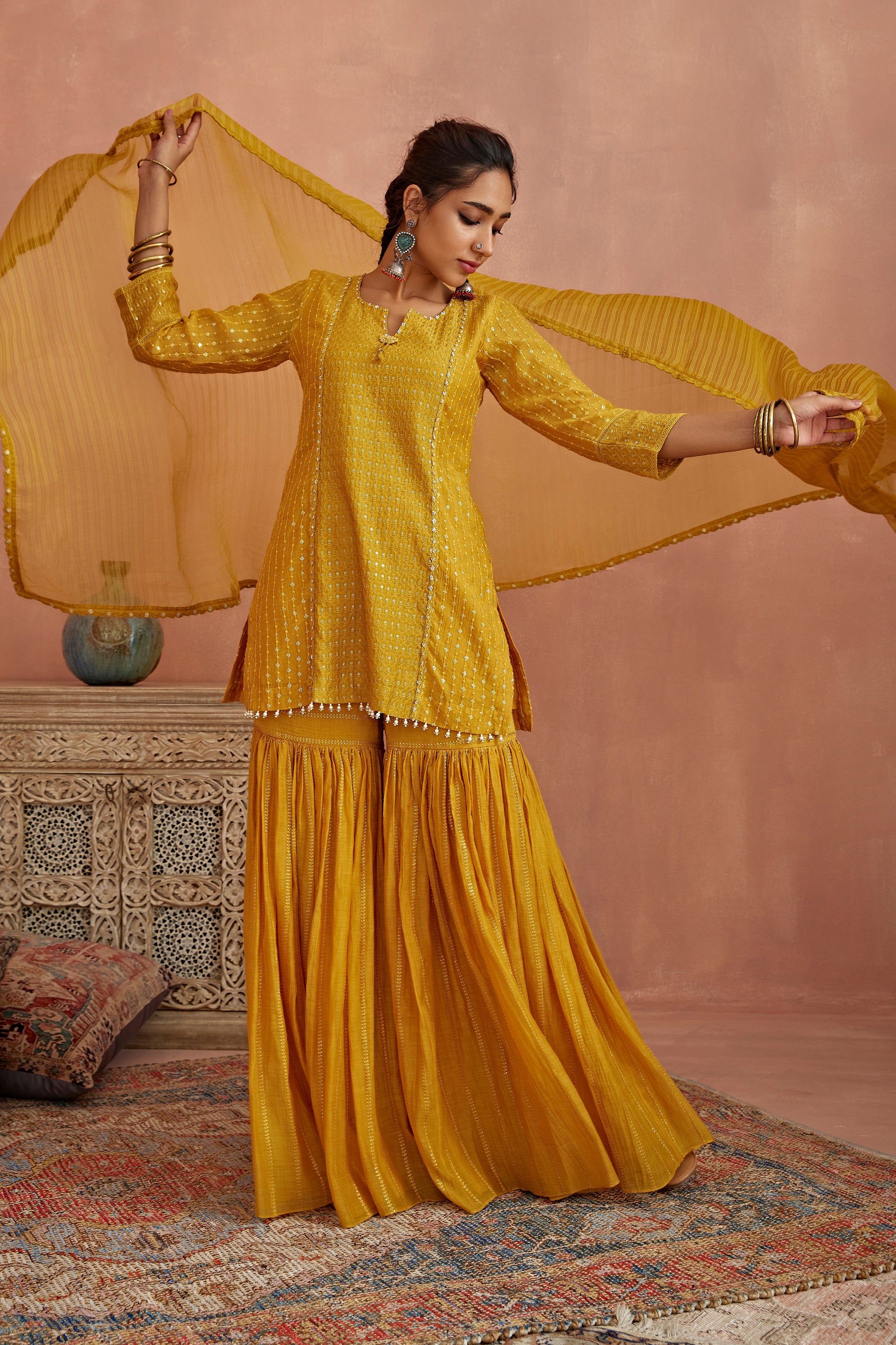 Yellow_Thread_Embroidered_Short_Kurta_Gharara_Kritika_Dawar