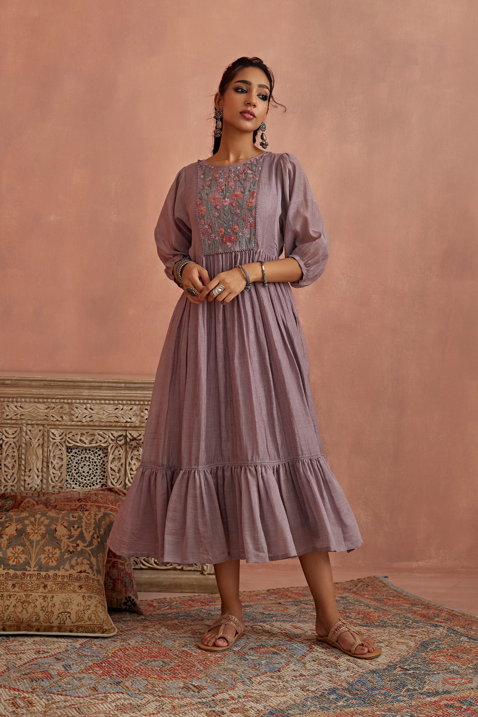 Mauve_Multi_Thread_Flower_Embroidery_Tunic_Kritika_Dawar