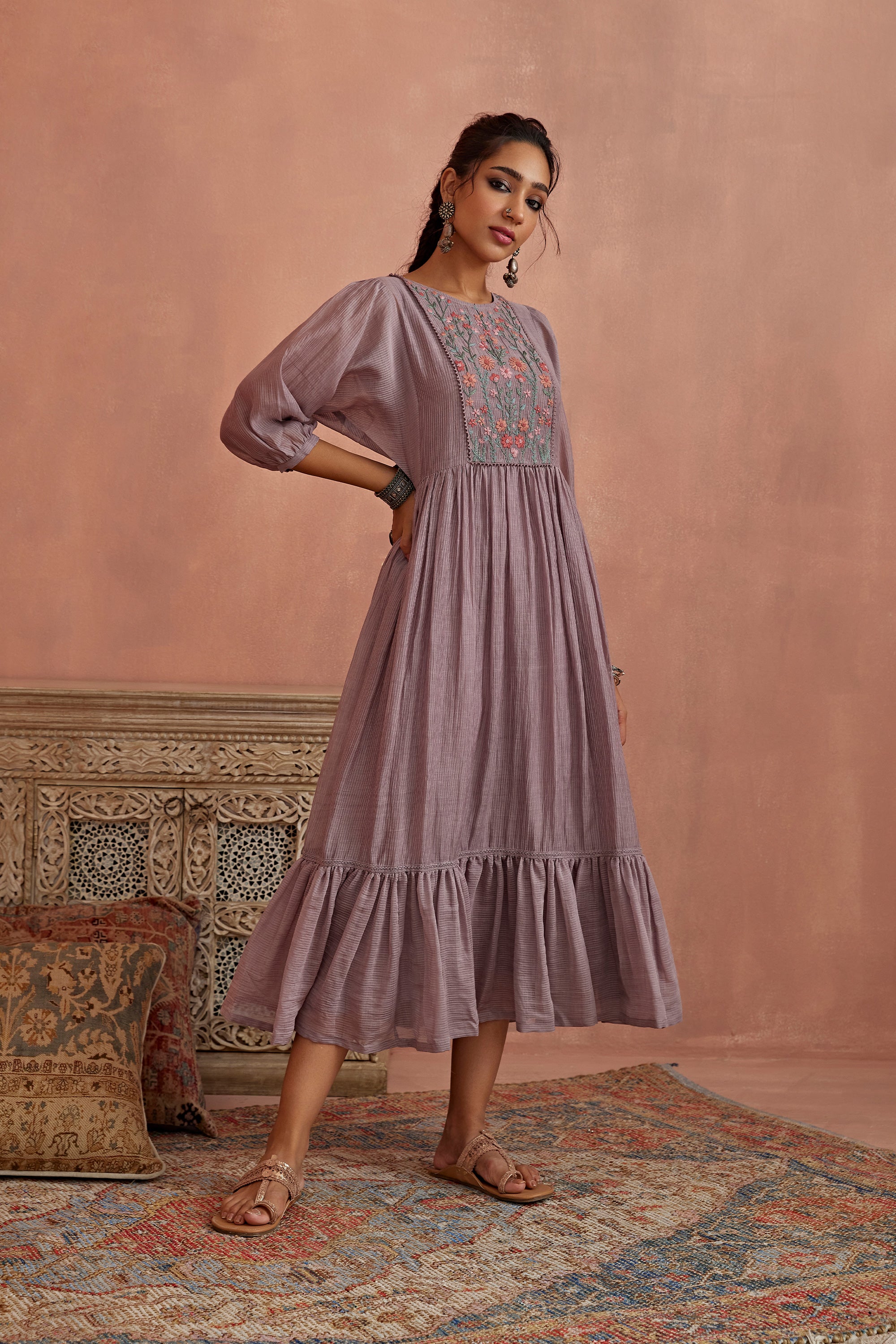 Mauve_Multi_Thread_Flower_Embroidery_Tunic_Kritika_Dawar