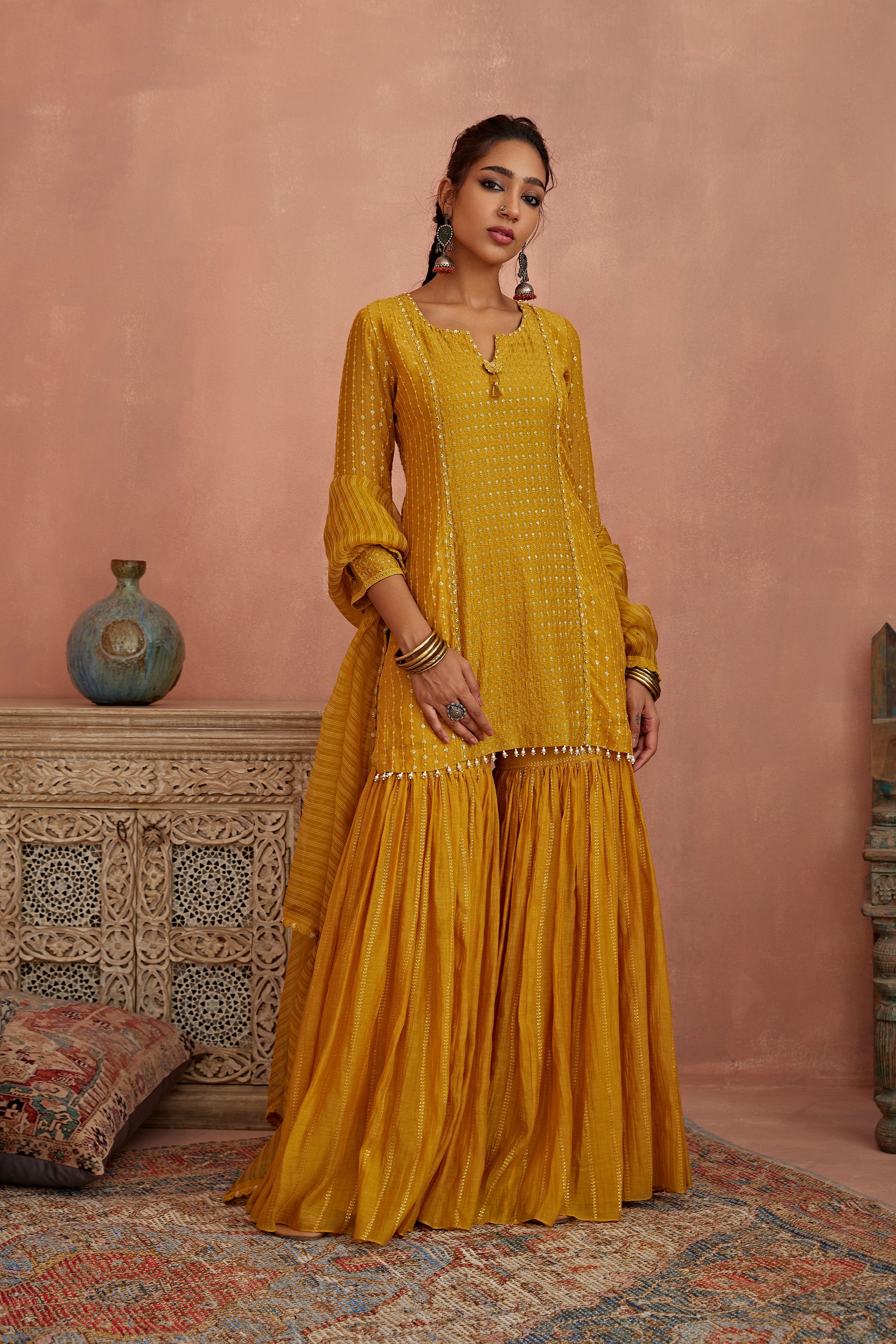 Yellow_Thread_Embroidered_Short_Kurta_Gharara_Kritika_Dawar