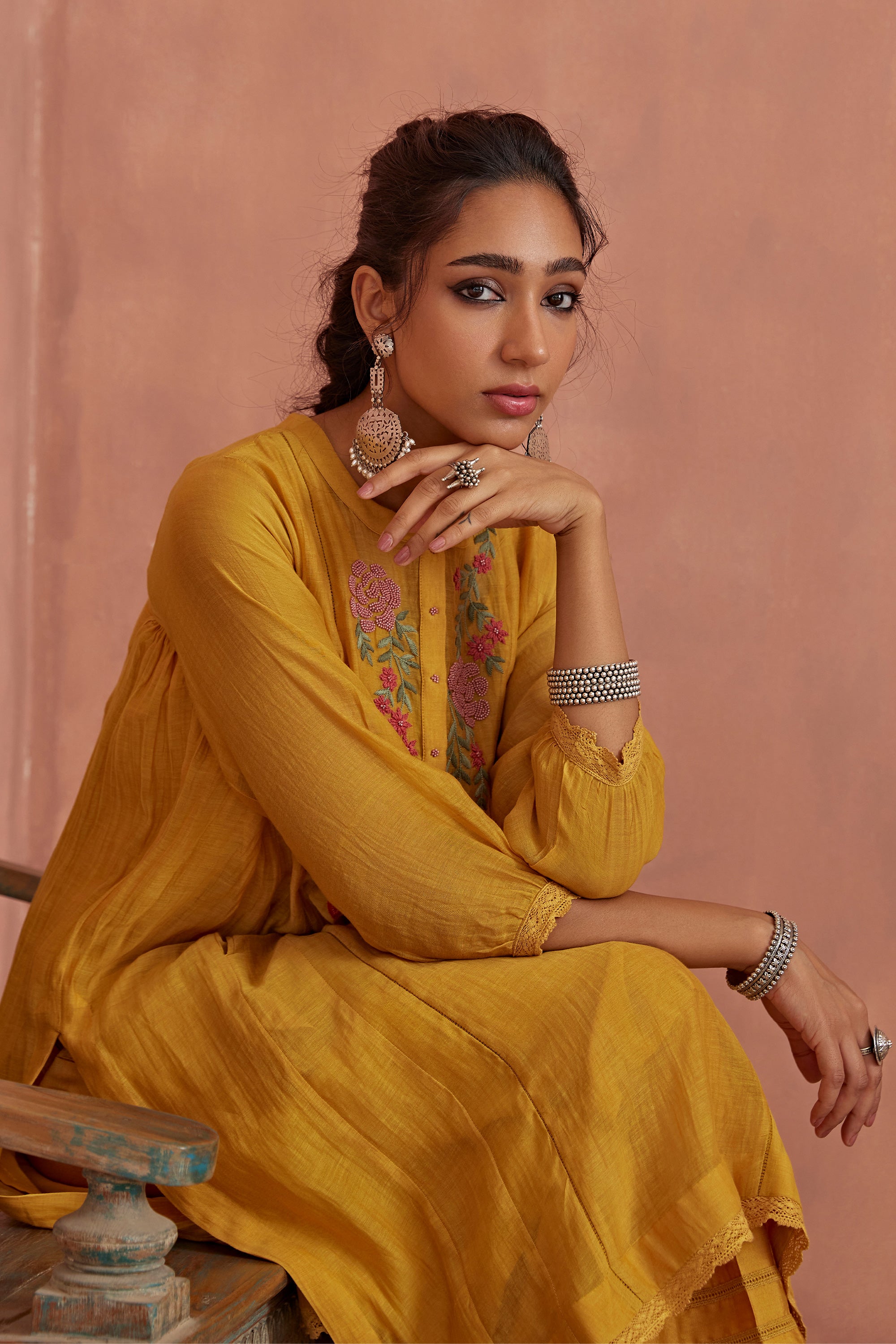 Yellow_Floral_Emroidered_Tunic_Set_Kritika_Dawar