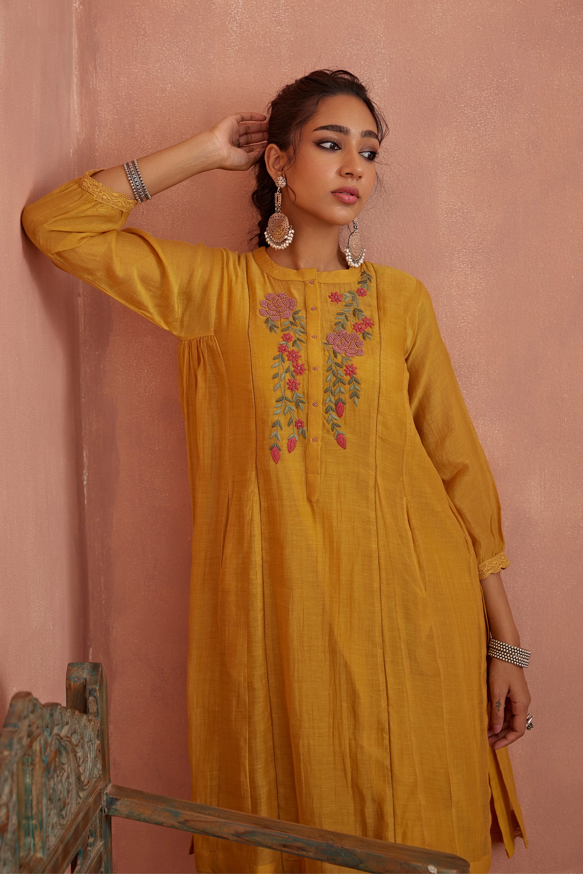 Yellow_Floral_Emroidered_Tunic_Set_Kritika_Dawar