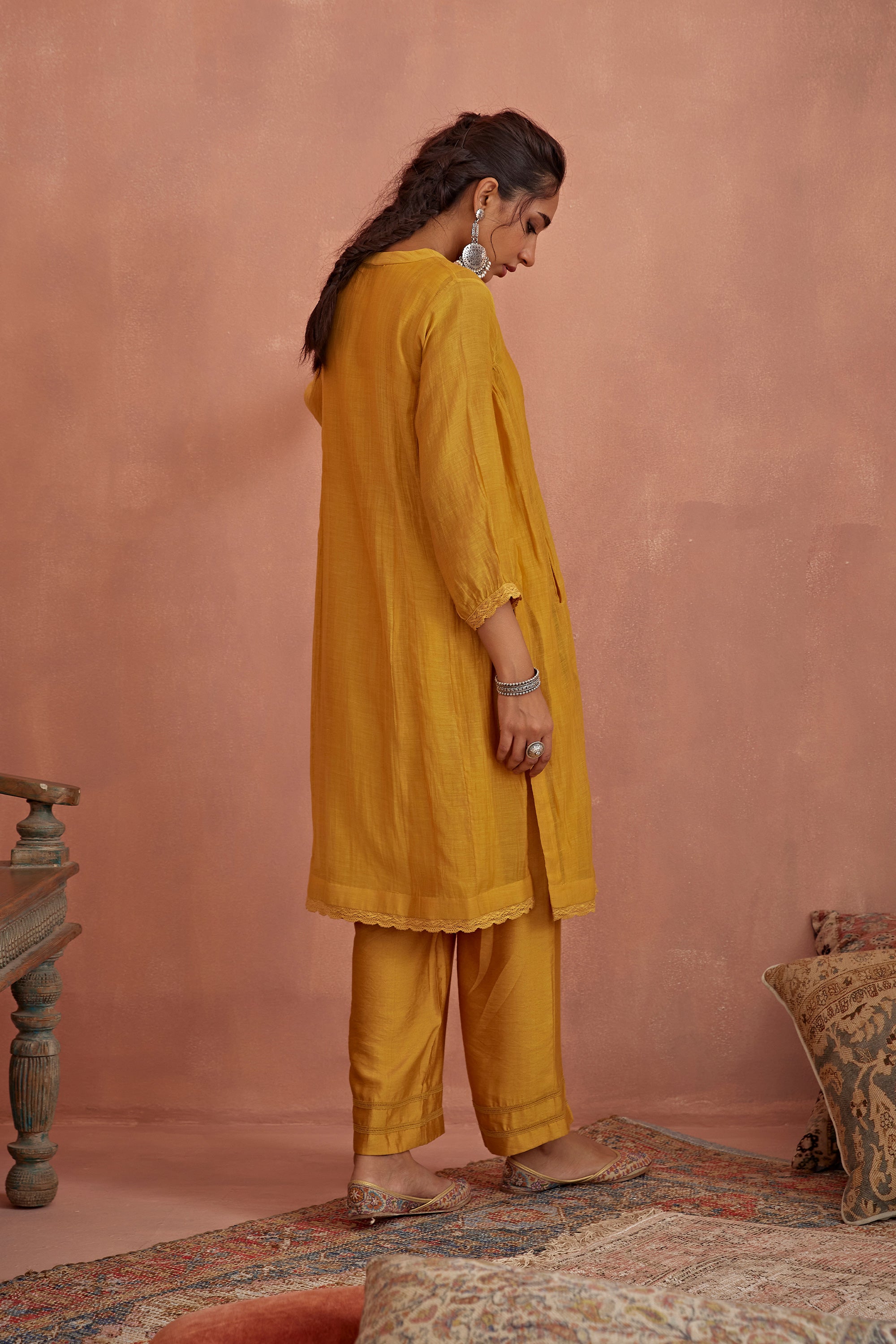 Yellow_Floral_Emroidered_Tunic_Set_Kritika_Dawar