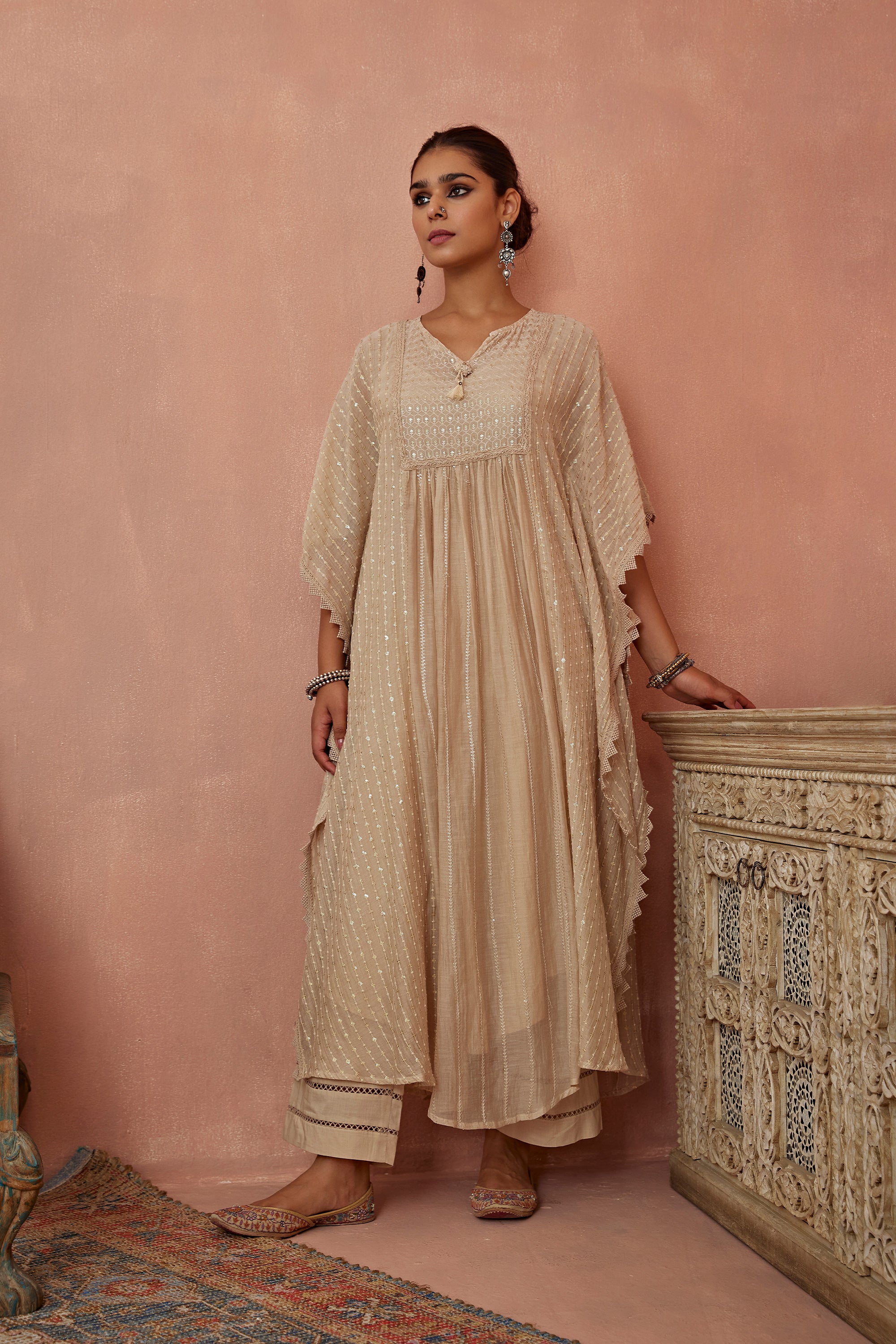 Ivory_Chanderi_Kaftaan_Kritika_Dawar