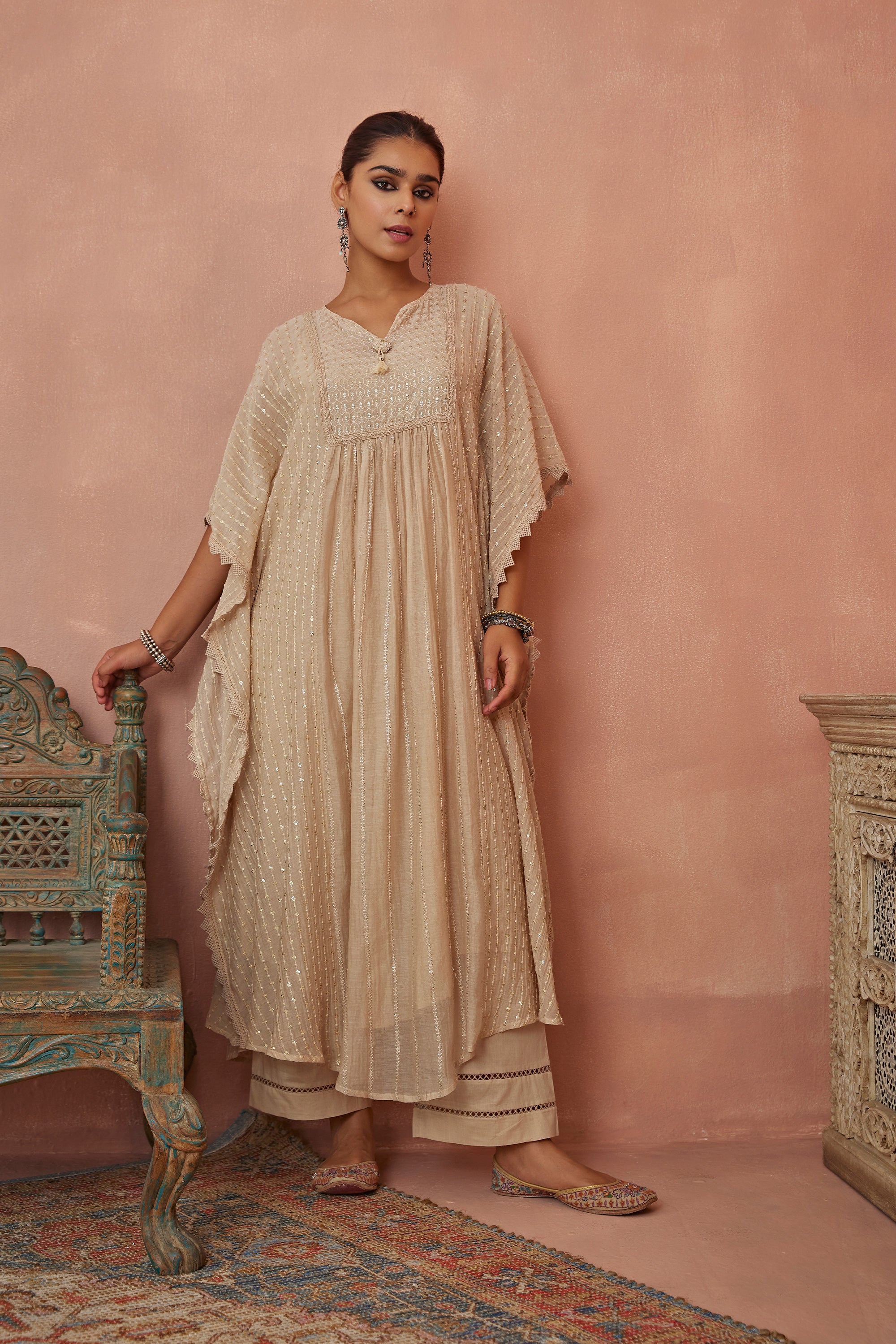 Ivory_Chanderi_Kaftaan_Kritika_Dawar