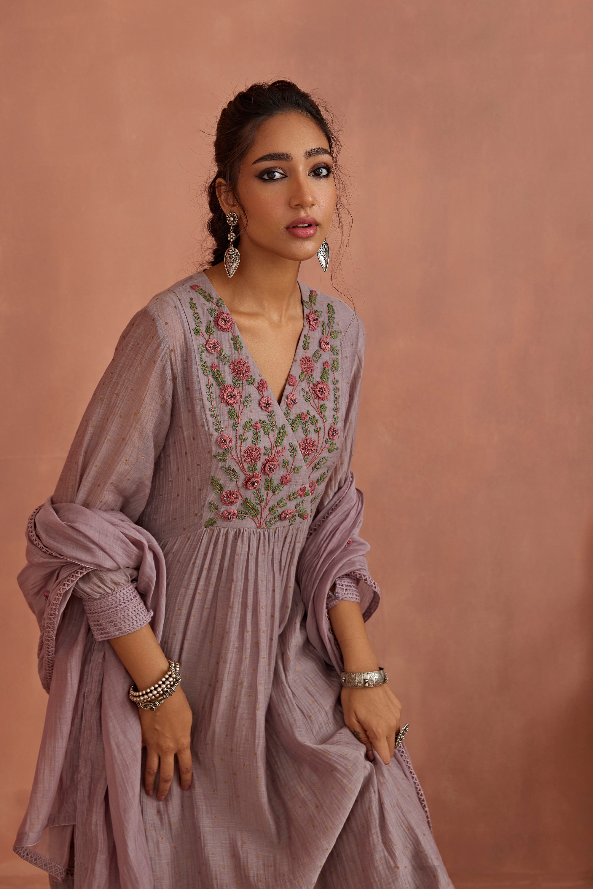 Mauve_3-D_Flower_Emroidery_Kurta_Set_Kritika_Dawar