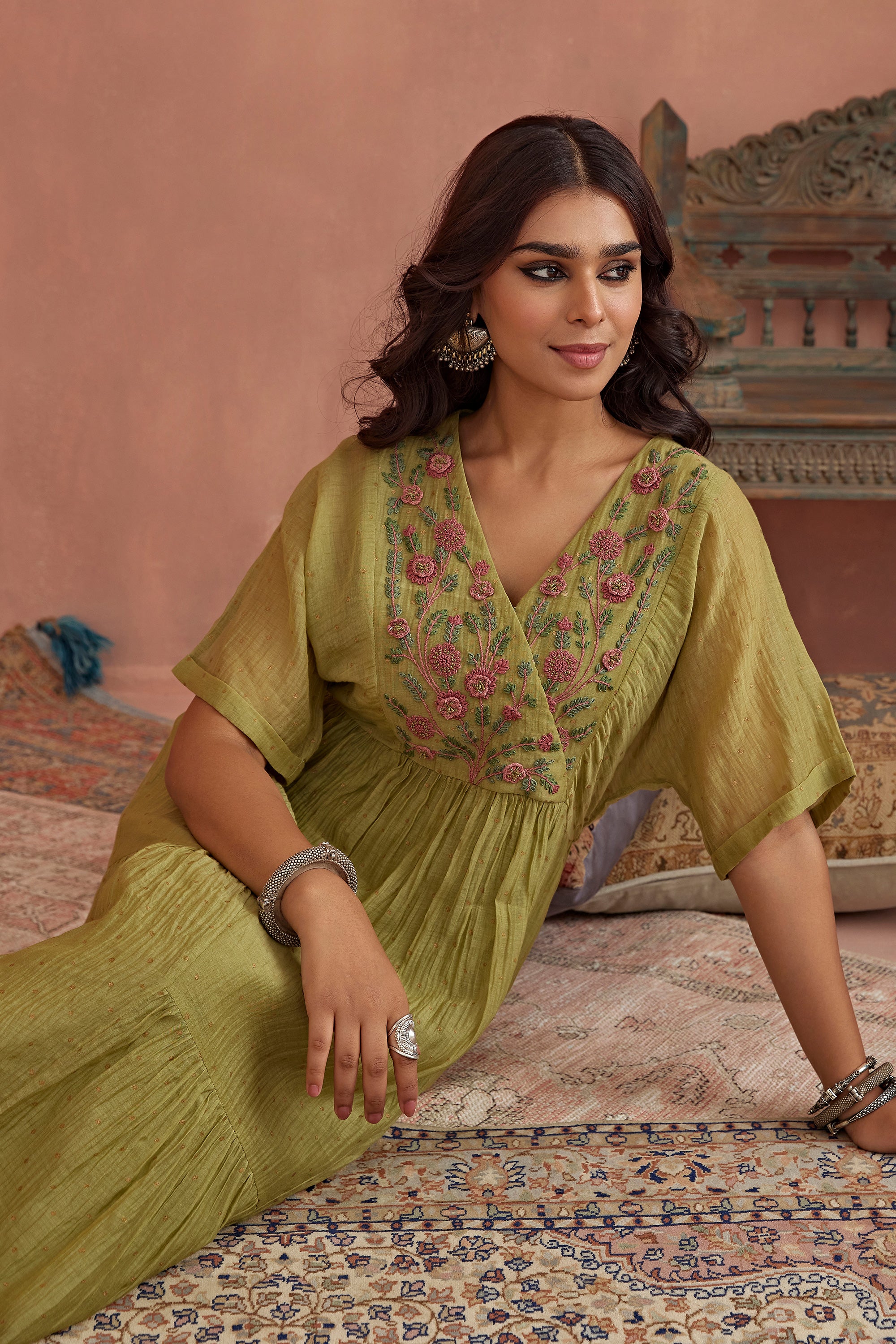 Green_3D_Flower_Embroidery_Tunic_Kritika_Dawar