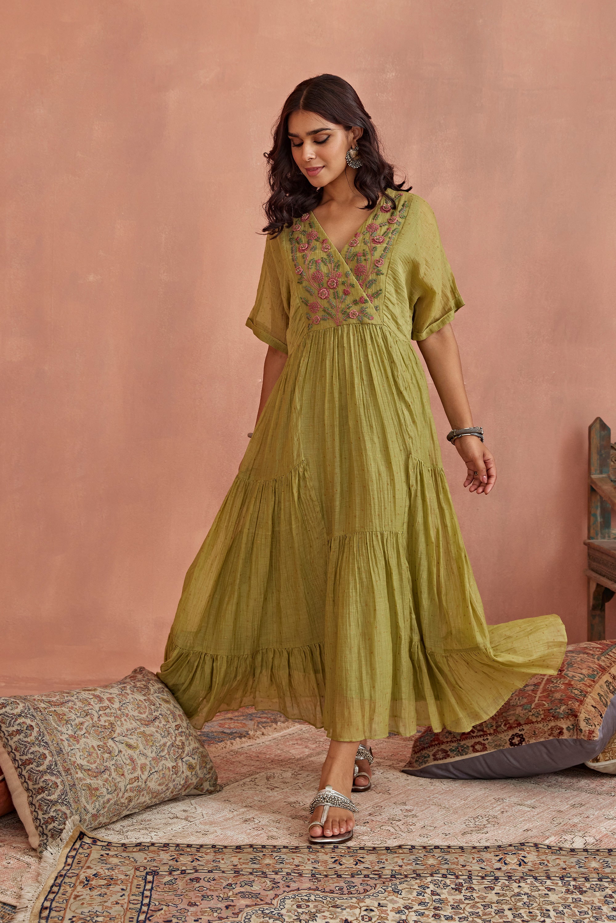 Green_3D_Flower_Embroidery_Tunic_Kritika_Dawar