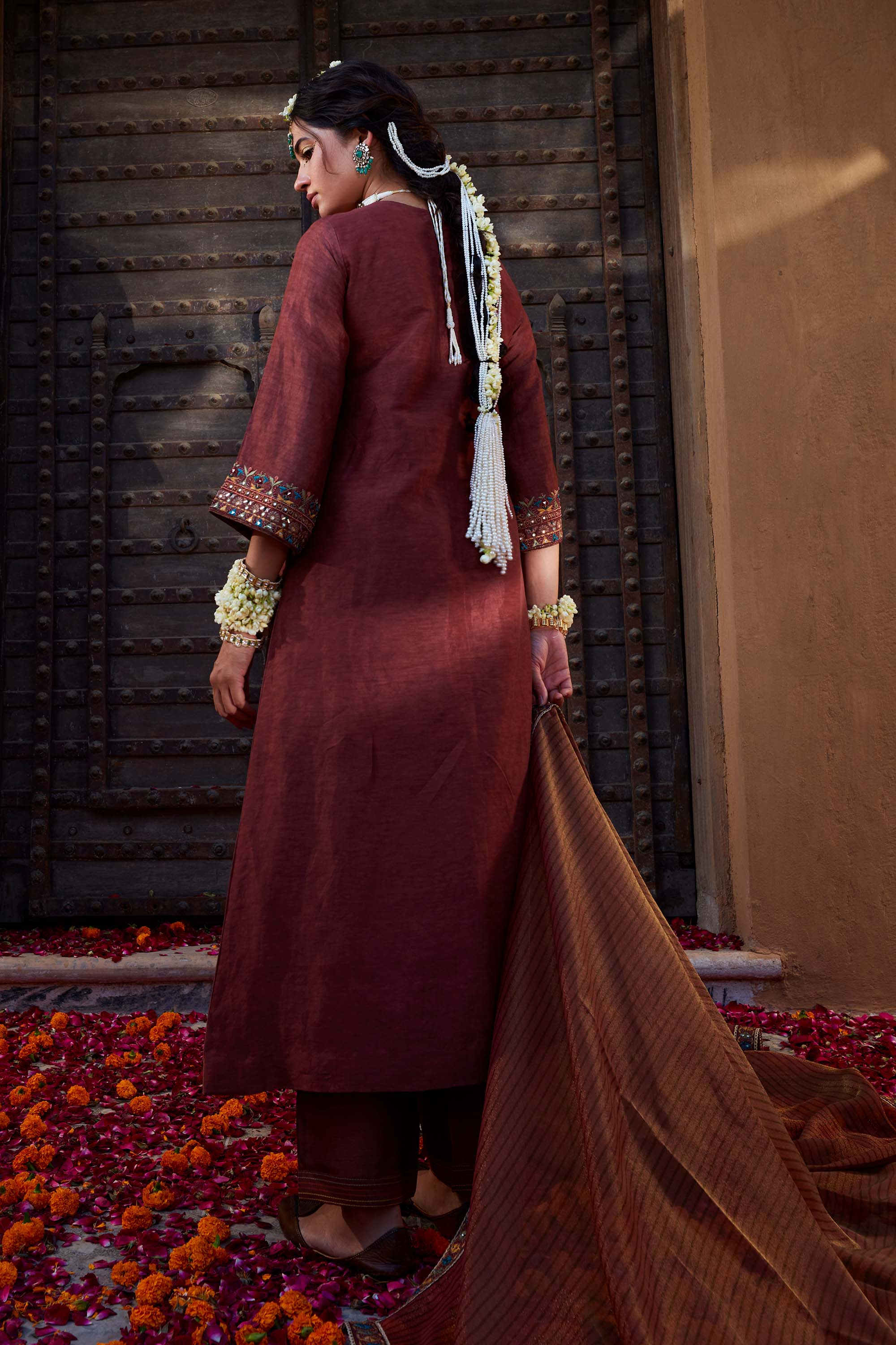 Rose_Brown_Multi_Thread_Embroidered_Straight_Kurta_Set_Kritika_Dawar