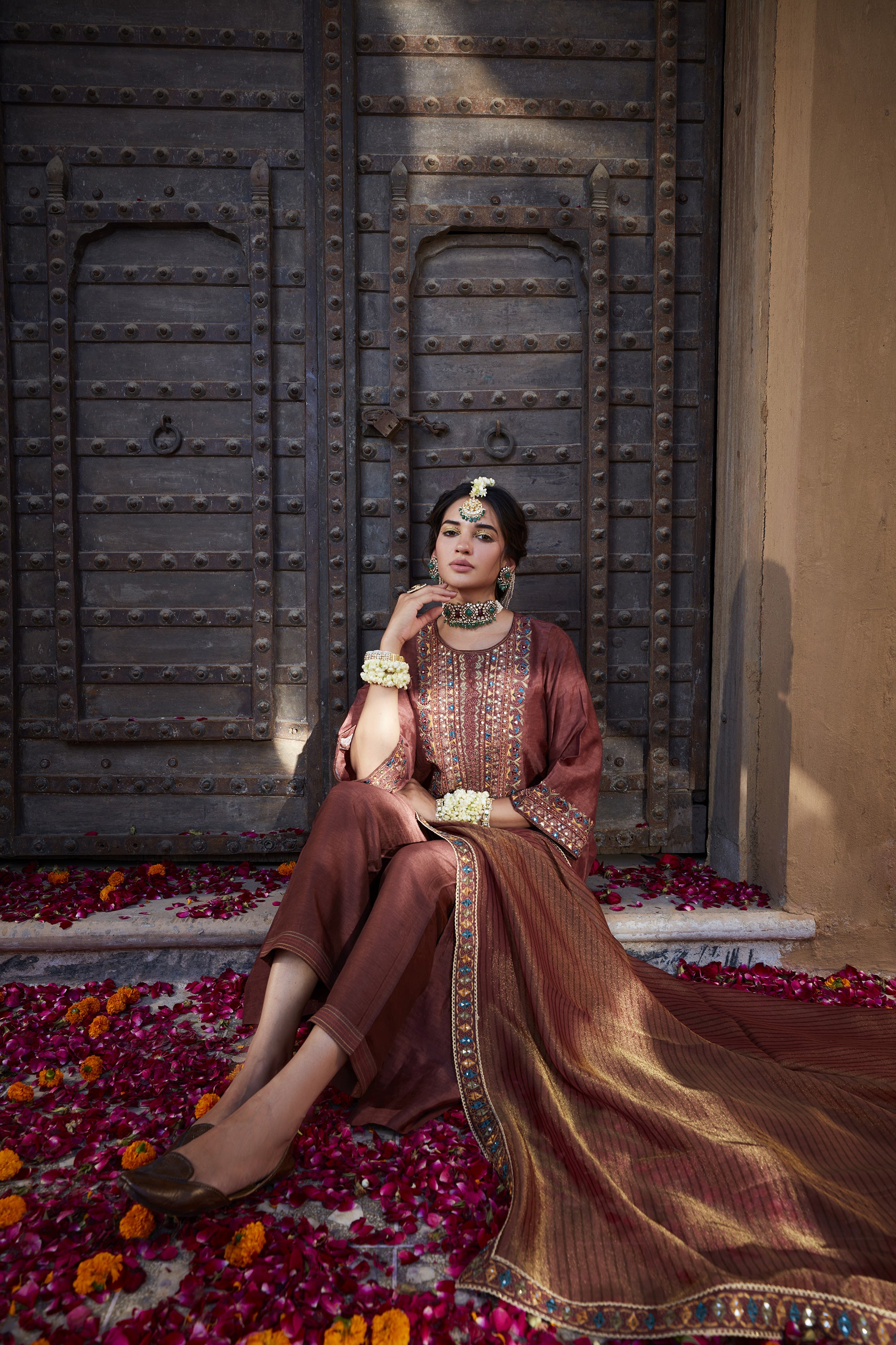 Rose_Brown_Multi_Thread_Embroidered_Straight_Kurta_Set_Kritika_Dawar