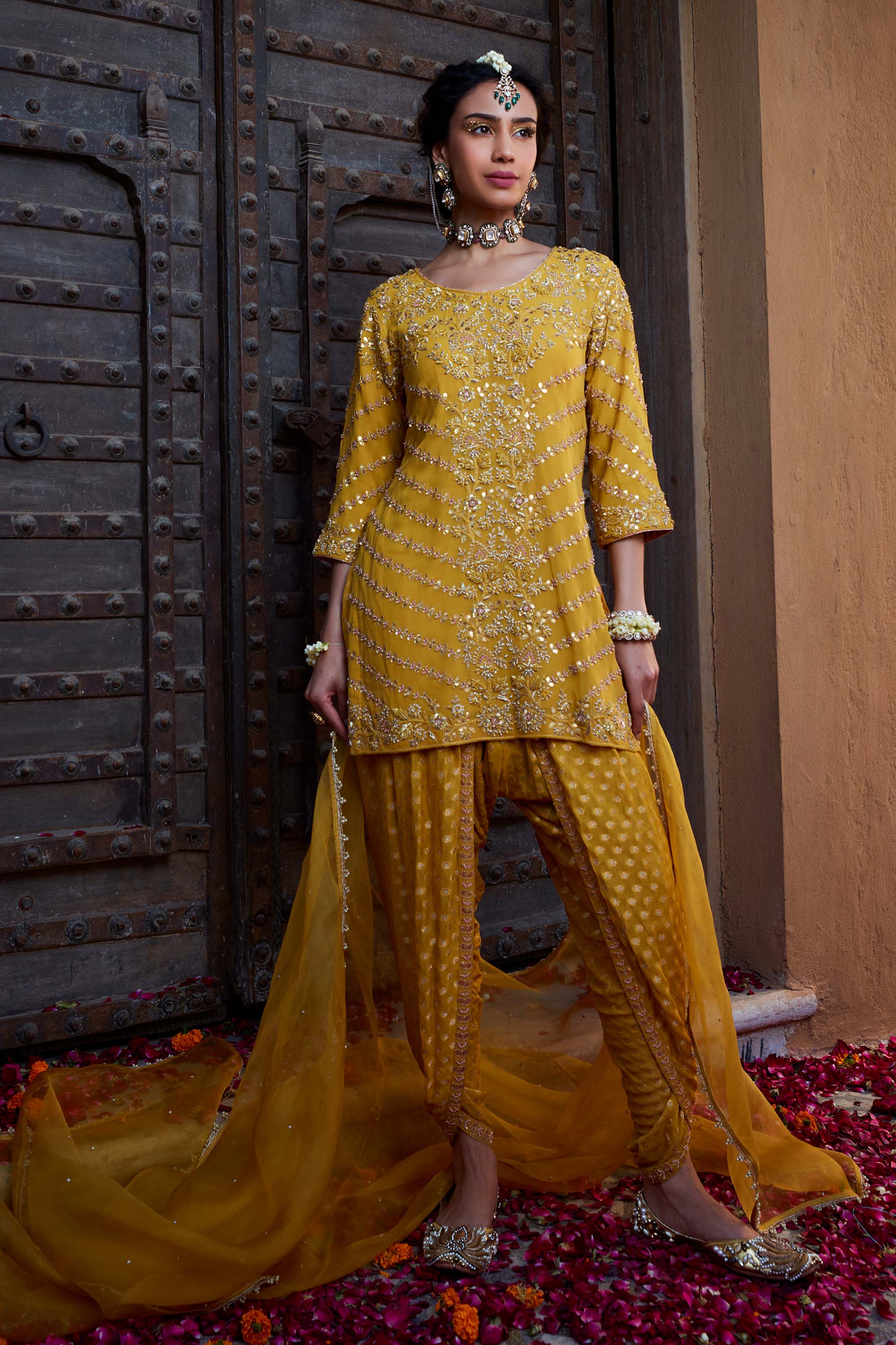 Yellow_Gota_Short_Kurta_Tulip_Kritika_Dawar