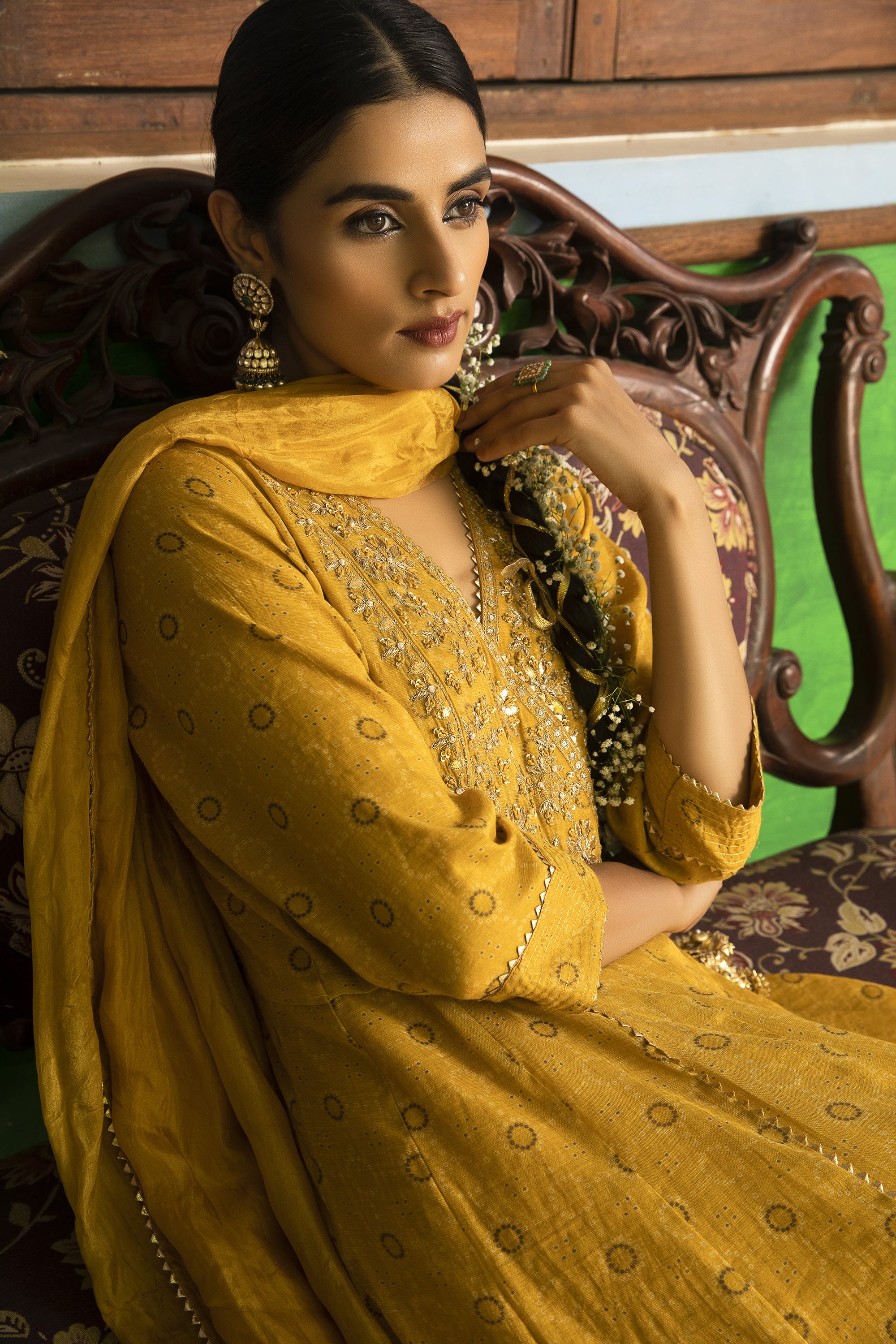 Yellow_Embroidered_Anarkali_Set_Kritika_Dawar