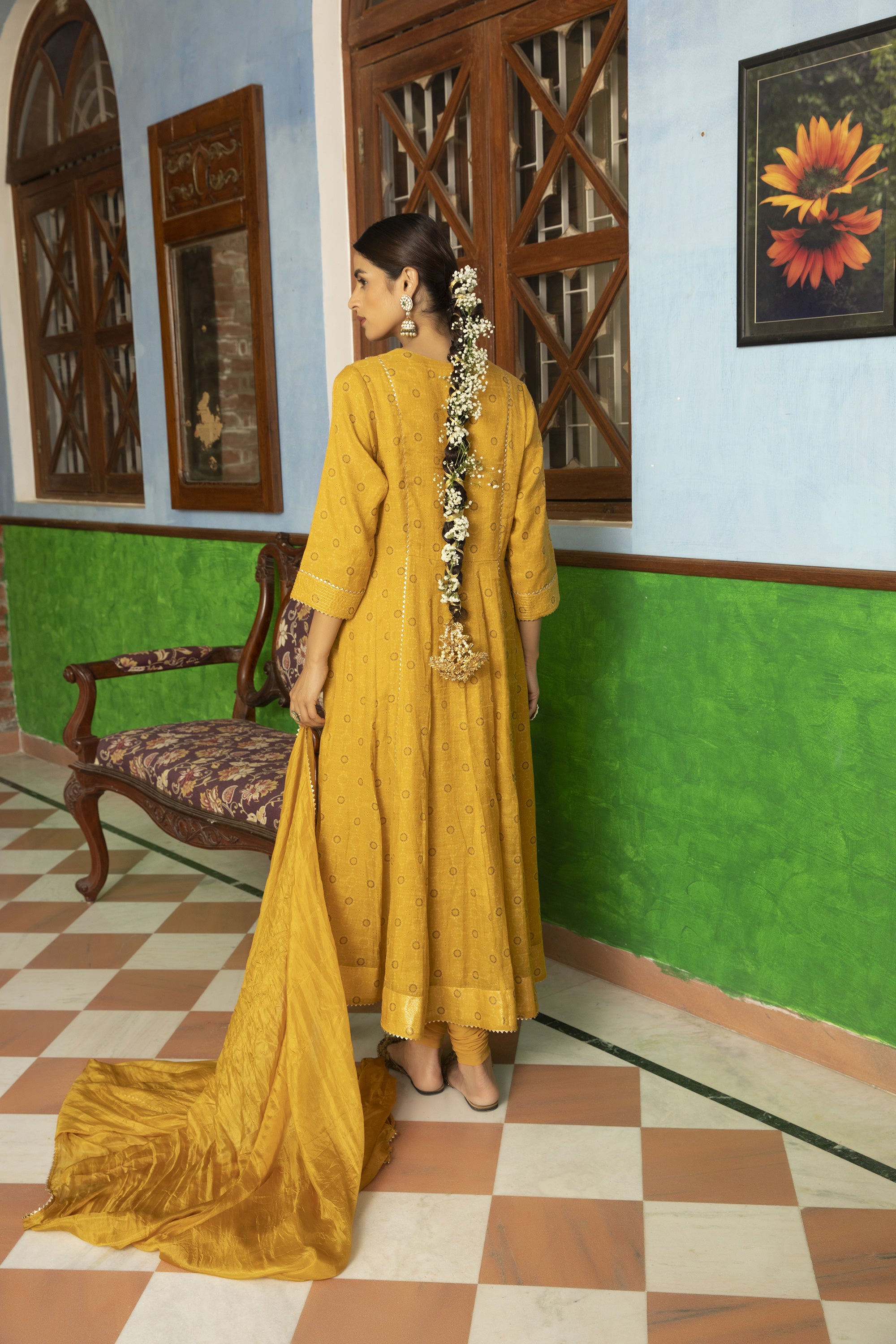 Yellow_Embroidered_Anarkali_Set_Kritika_Dawar