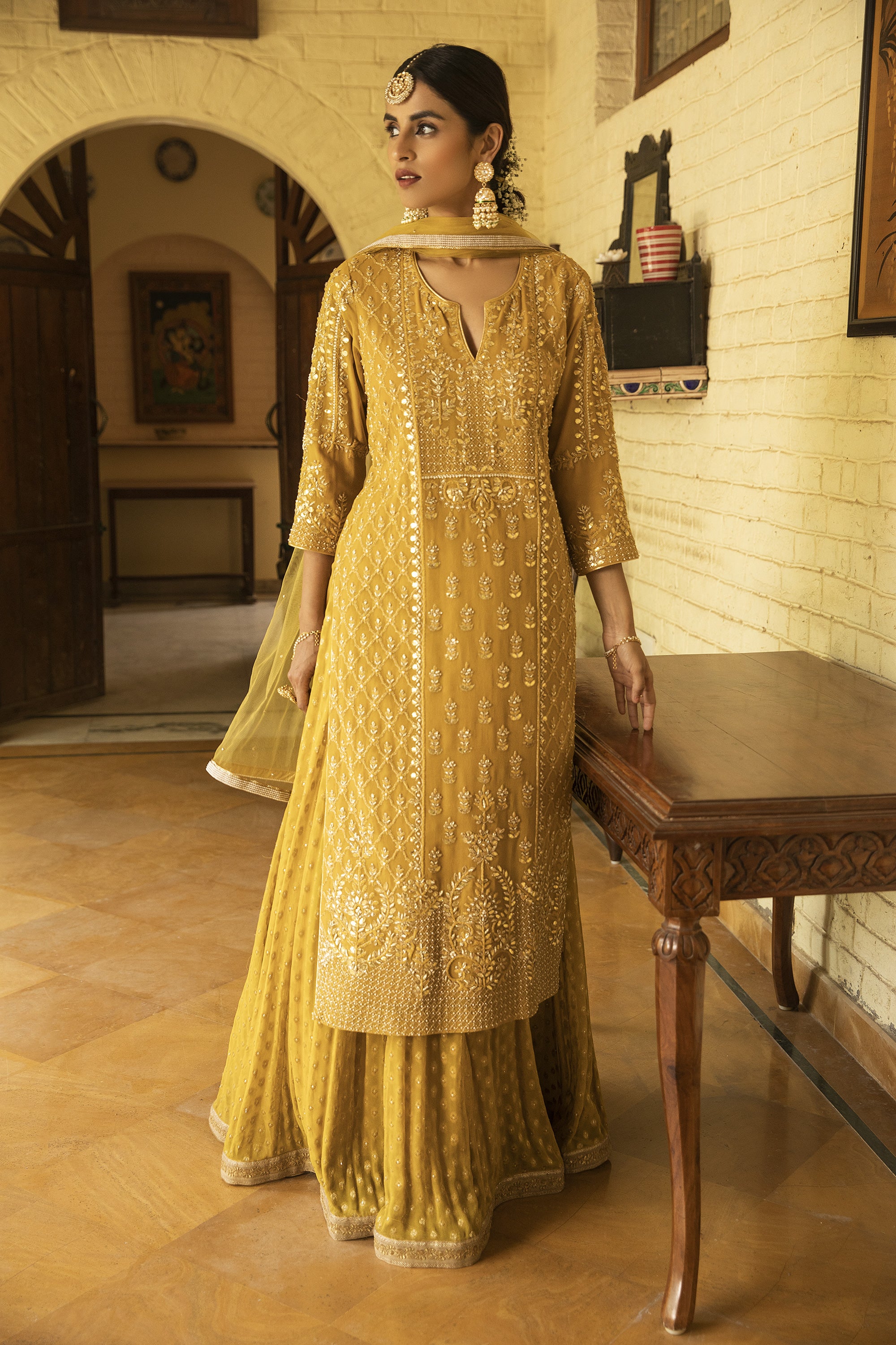 Yellow_Hand__Embroidered_Kurta_Set_Kritika_Dawar