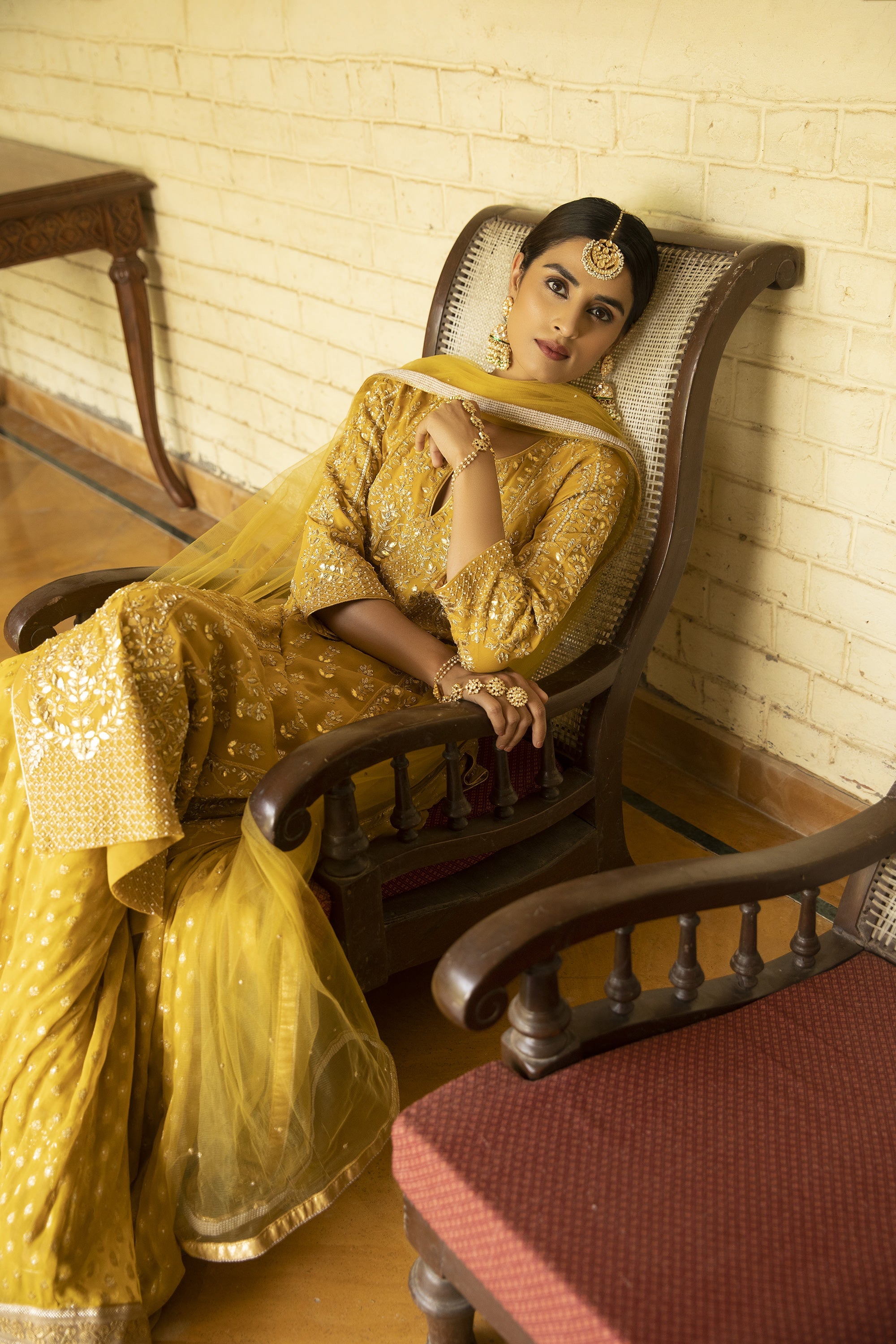 Yellow_Hand__Embroidered_Kurta_Set_Kritika_Dawar