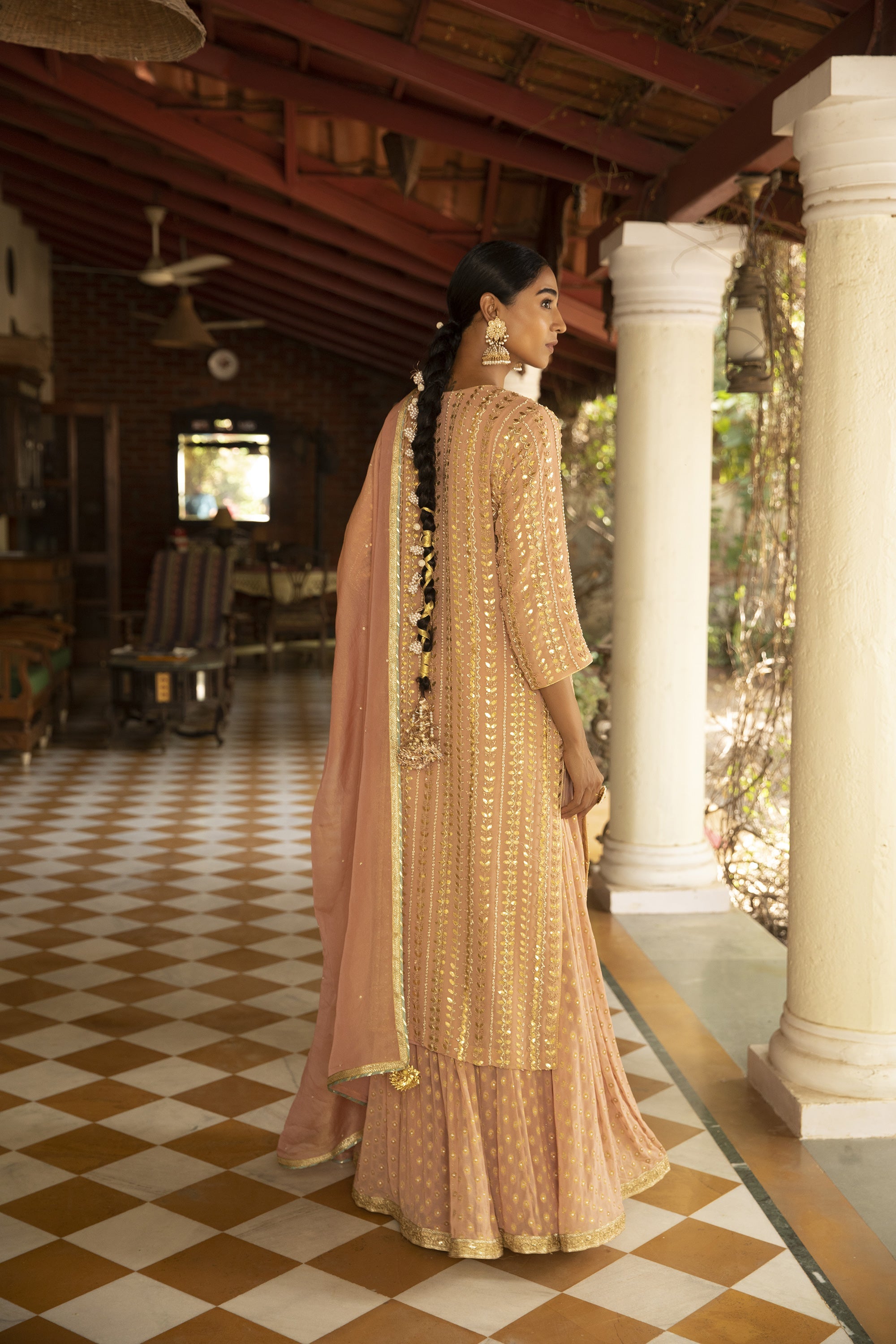 Blush_Pink_Hand_Embroidered_Kurta_Set_Kritika_Dawar
