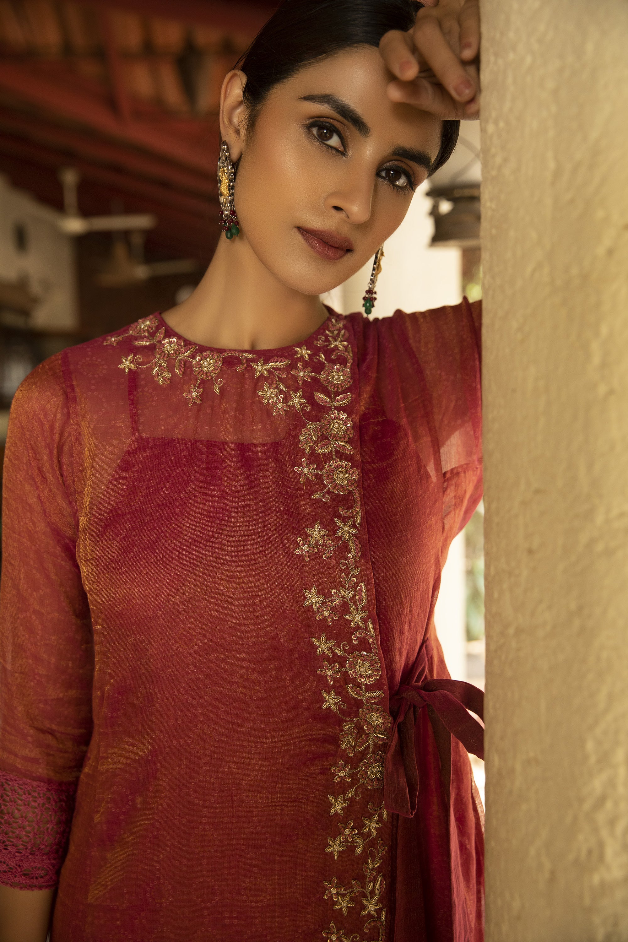 Pink_Hand_Embroidered_Kurta_Set_Kritika_Dawar