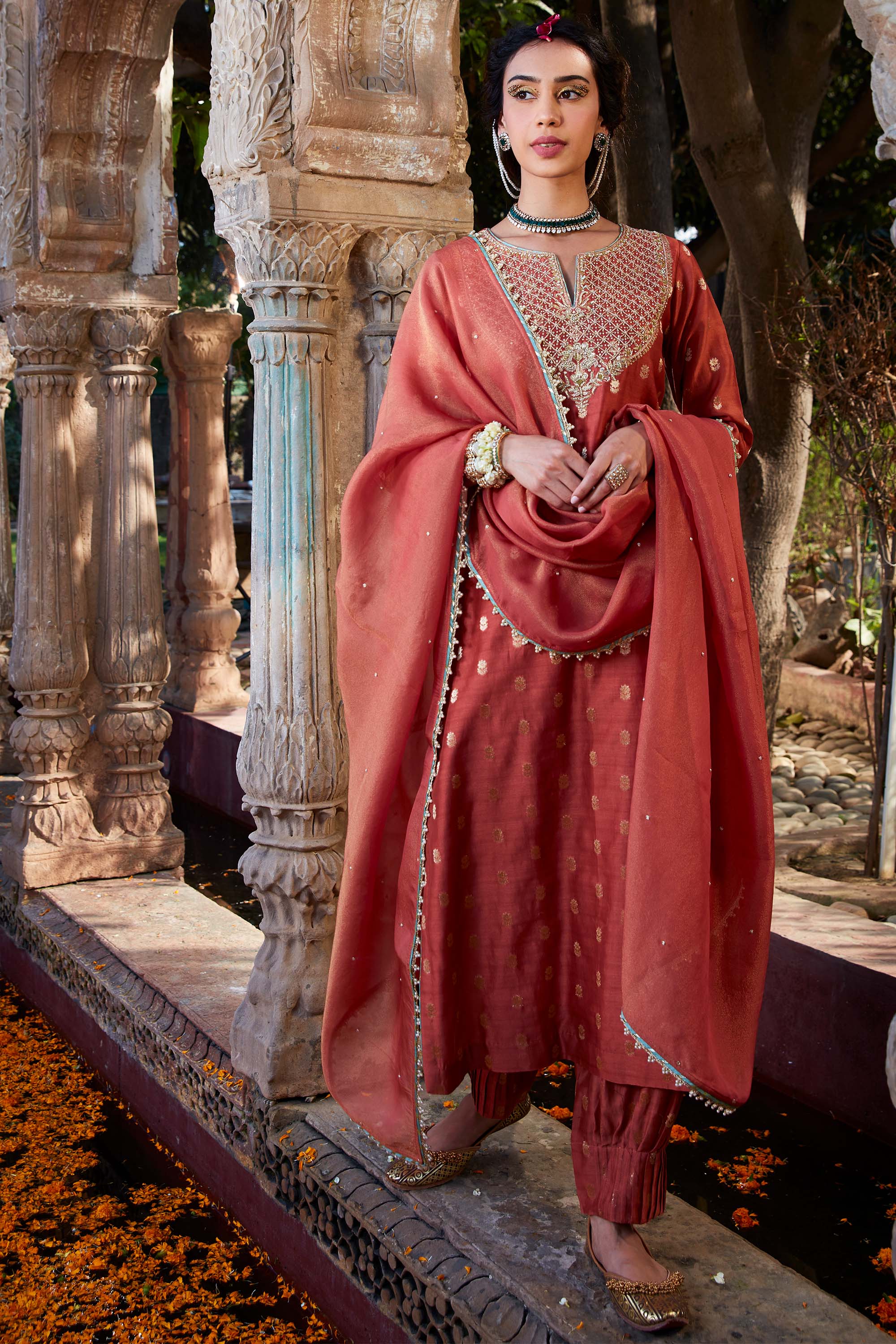 Rust_Dabka_Jaal_Suit_Set_Kritika_Dawar