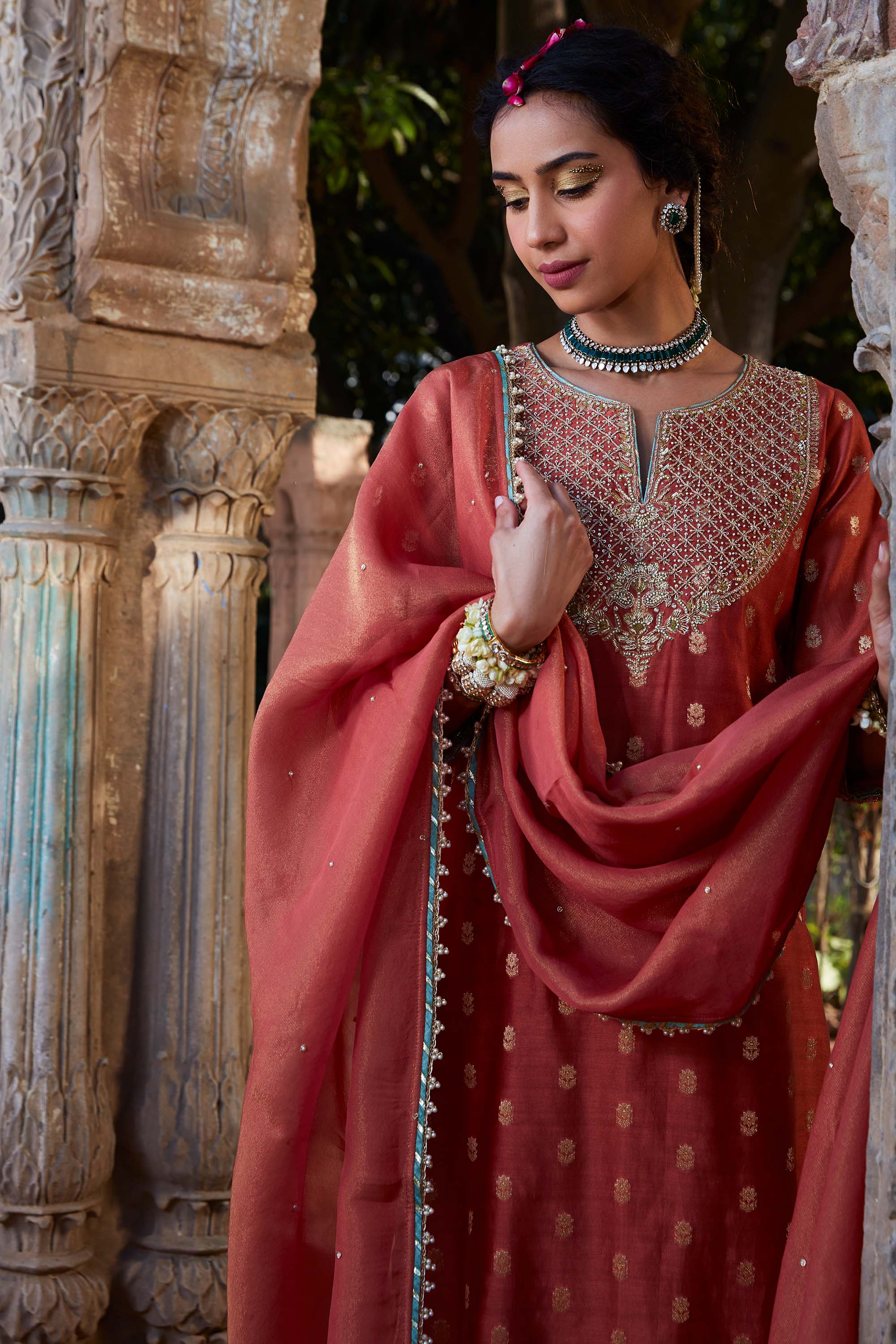 Rust_Dabka_Jaal_Suit_Set_Kritika_Dawar